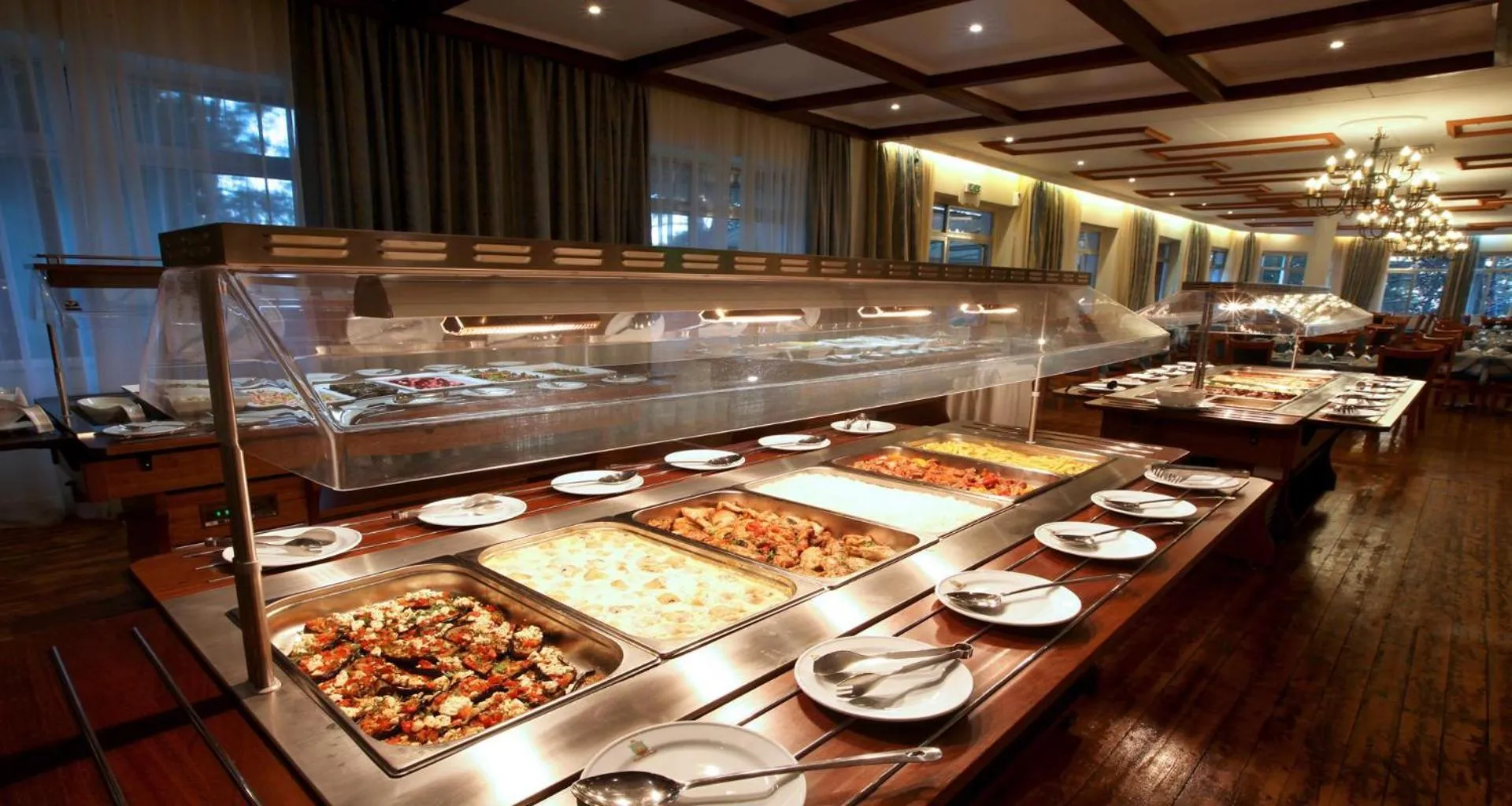 Restaurant/places to eat in Forest Park Hotel