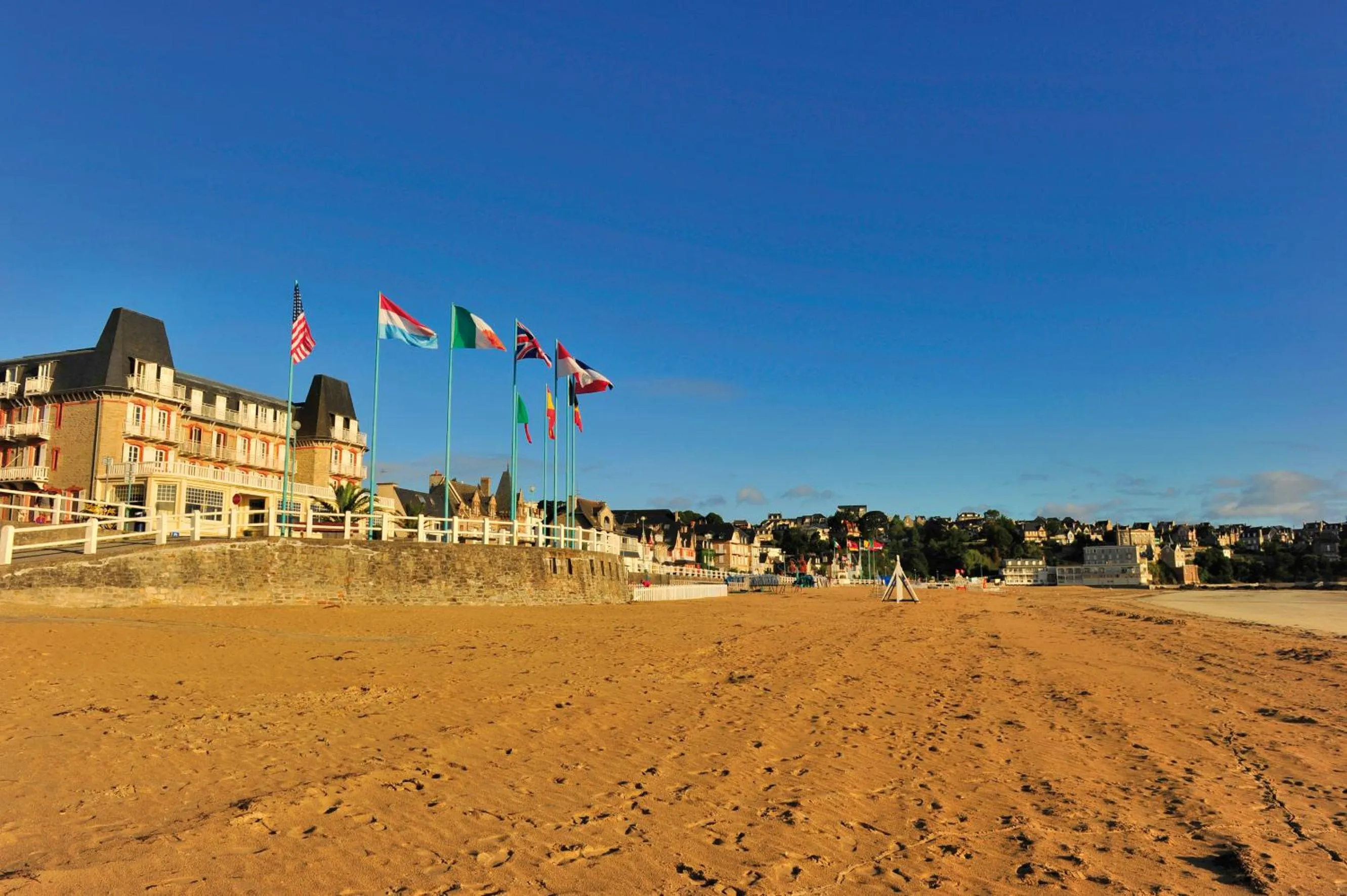 Beach in VTF L'Hotel Des Bains
