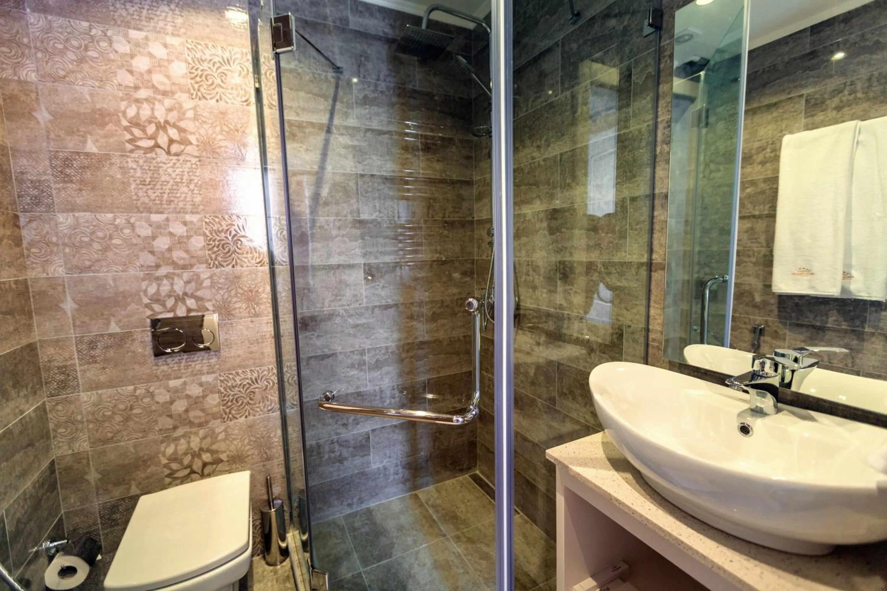 Shower in Gold Tbilisi Hotel