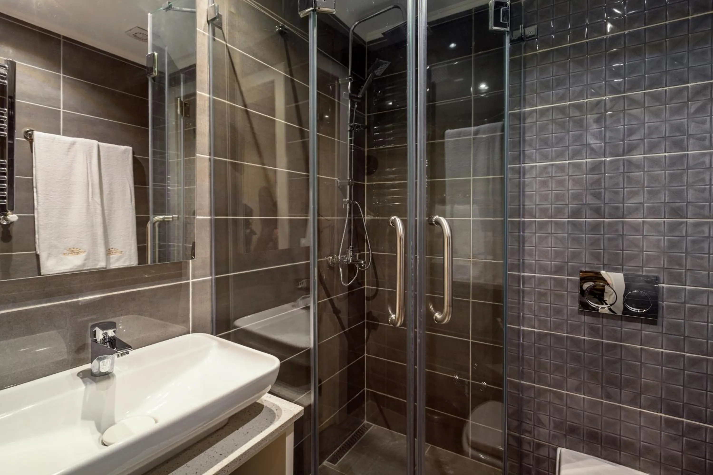 Shower in Gold Tbilisi Hotel