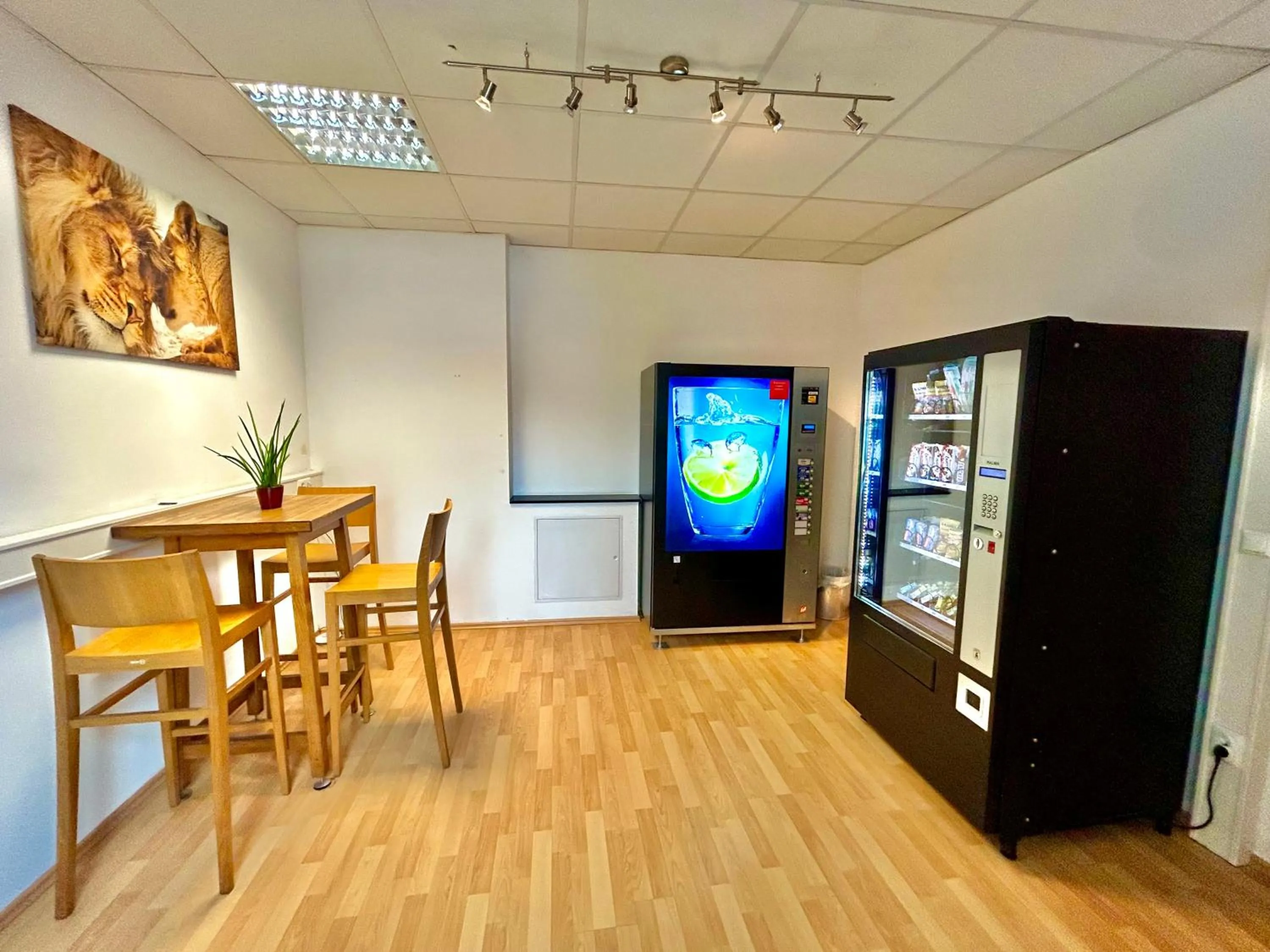 Restaurant/places to eat in Montagehotel Living@Linz