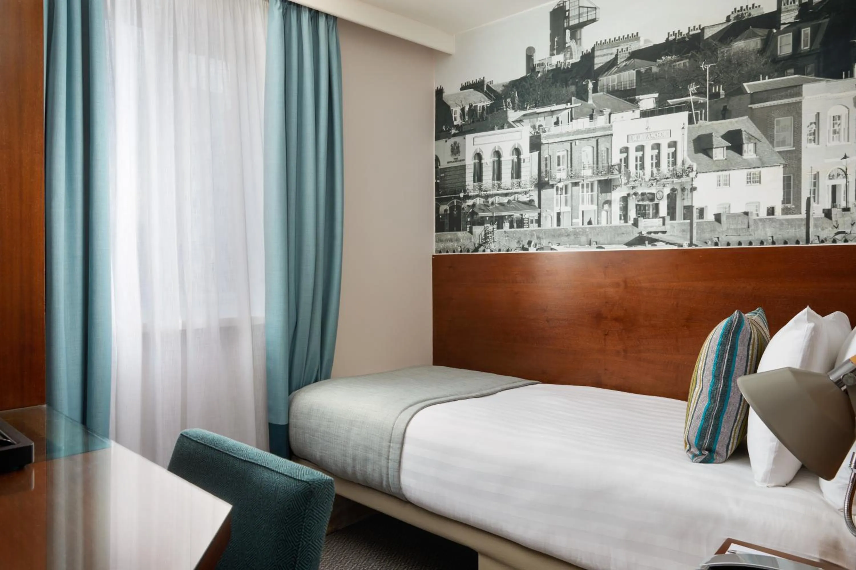 Bedroom, Bed in Seraphine Hammersmith Hotel