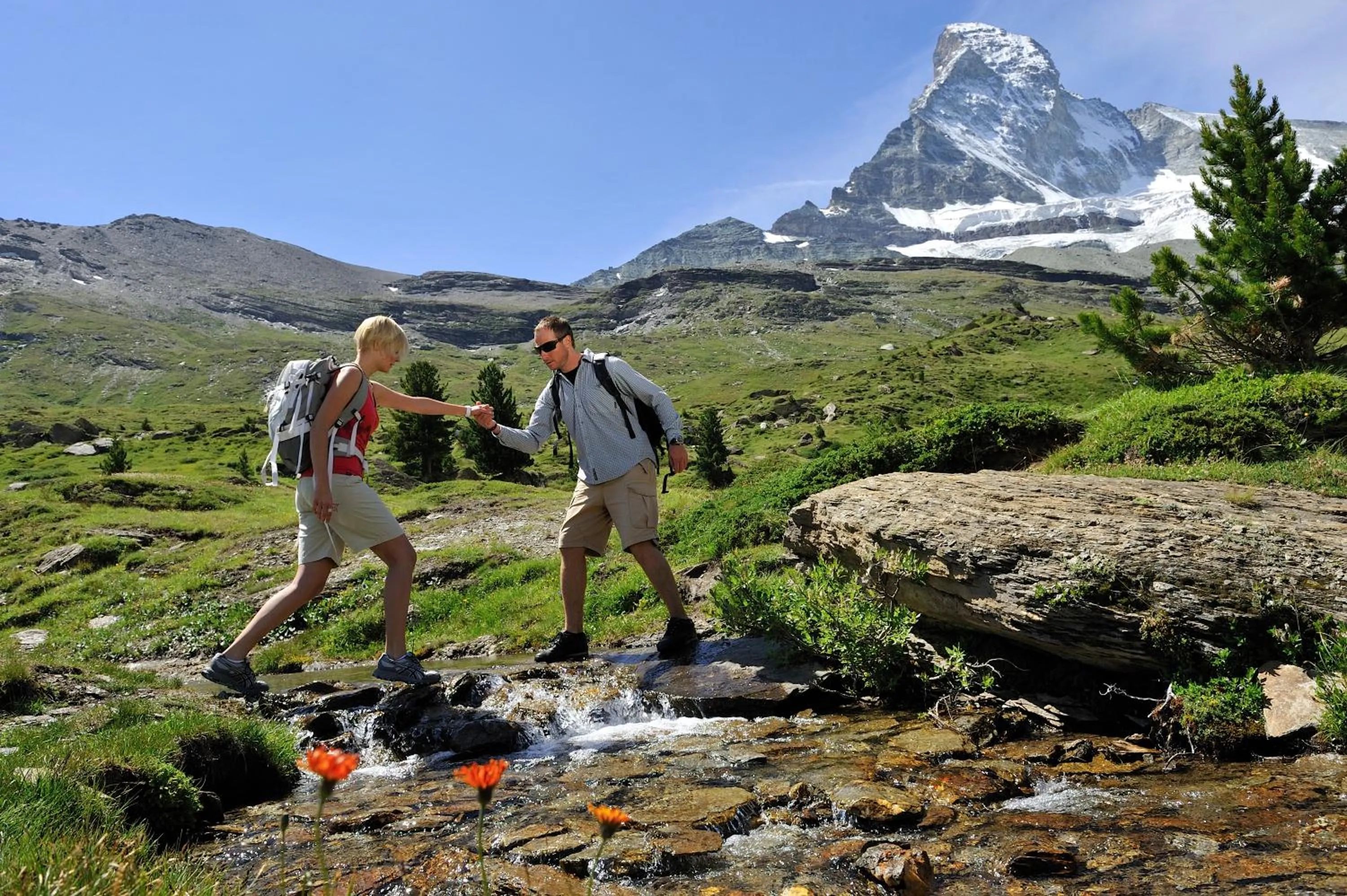 Hiking in Hotel Garni Testa Grigia