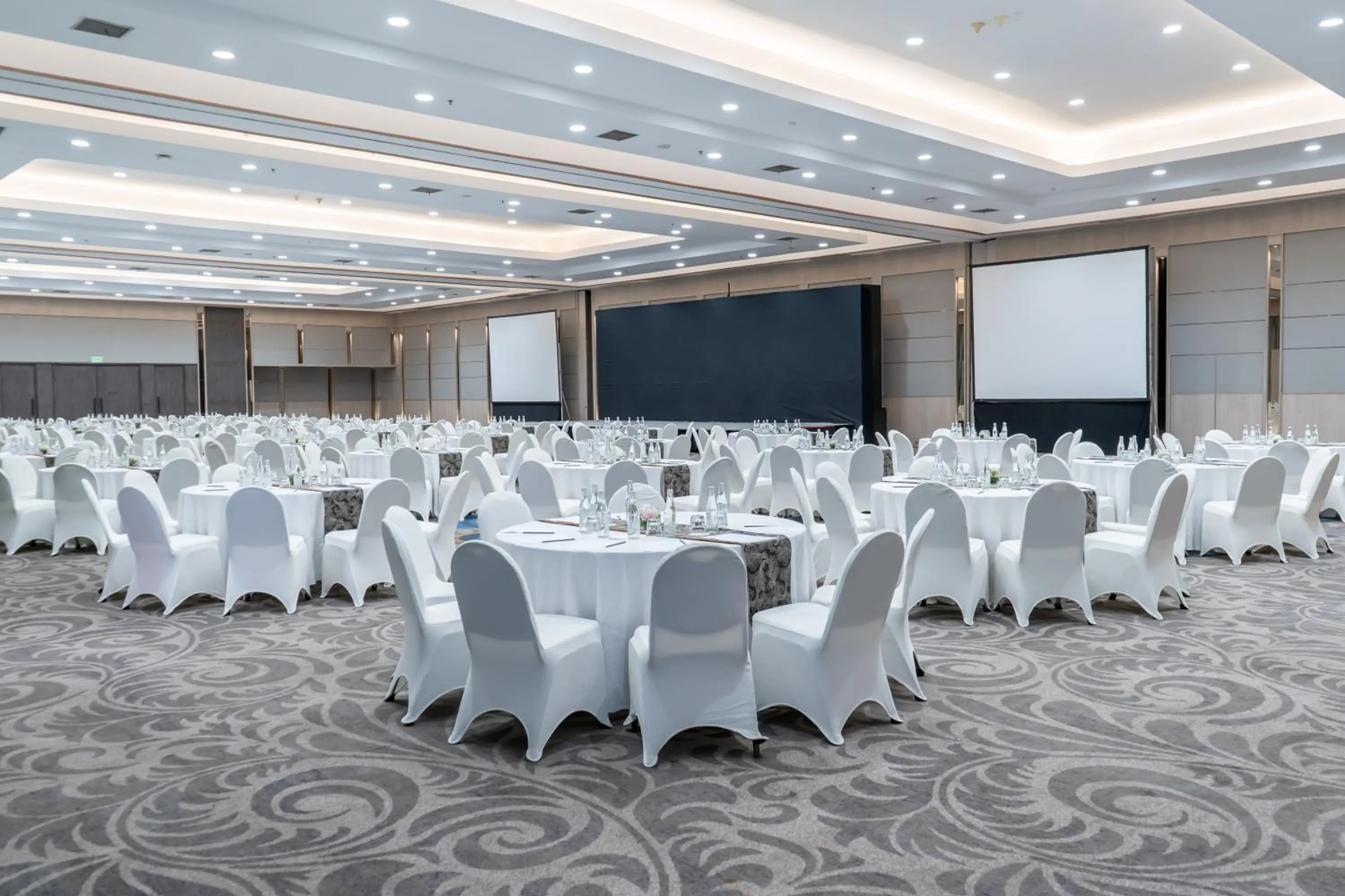 Meeting/conference room in Mercure Convention Center Ancol