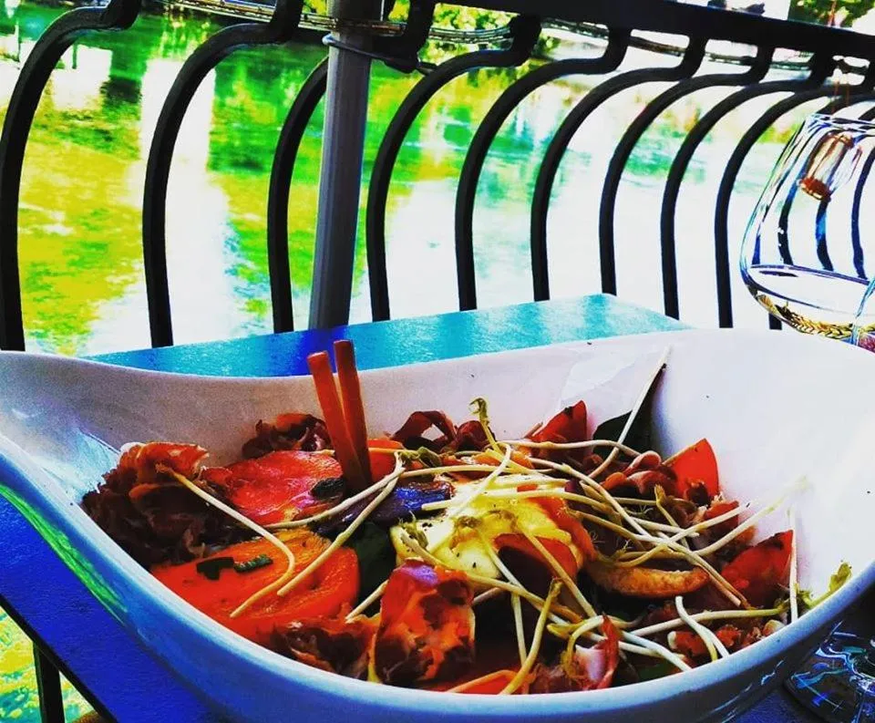 Balcony/Terrace in Les Terrasses de David et Louisa
