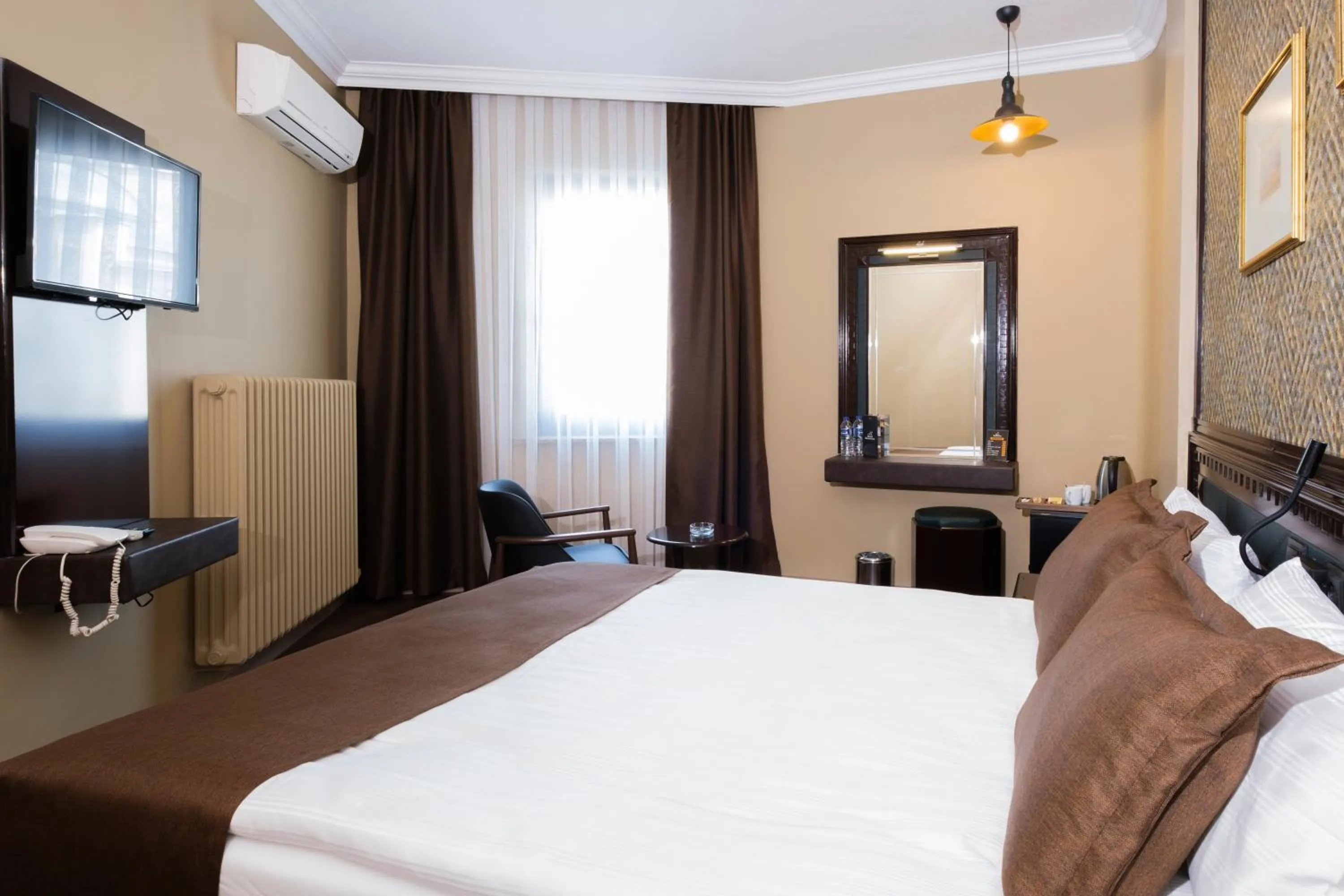 Bed in Balikcilar Hotel