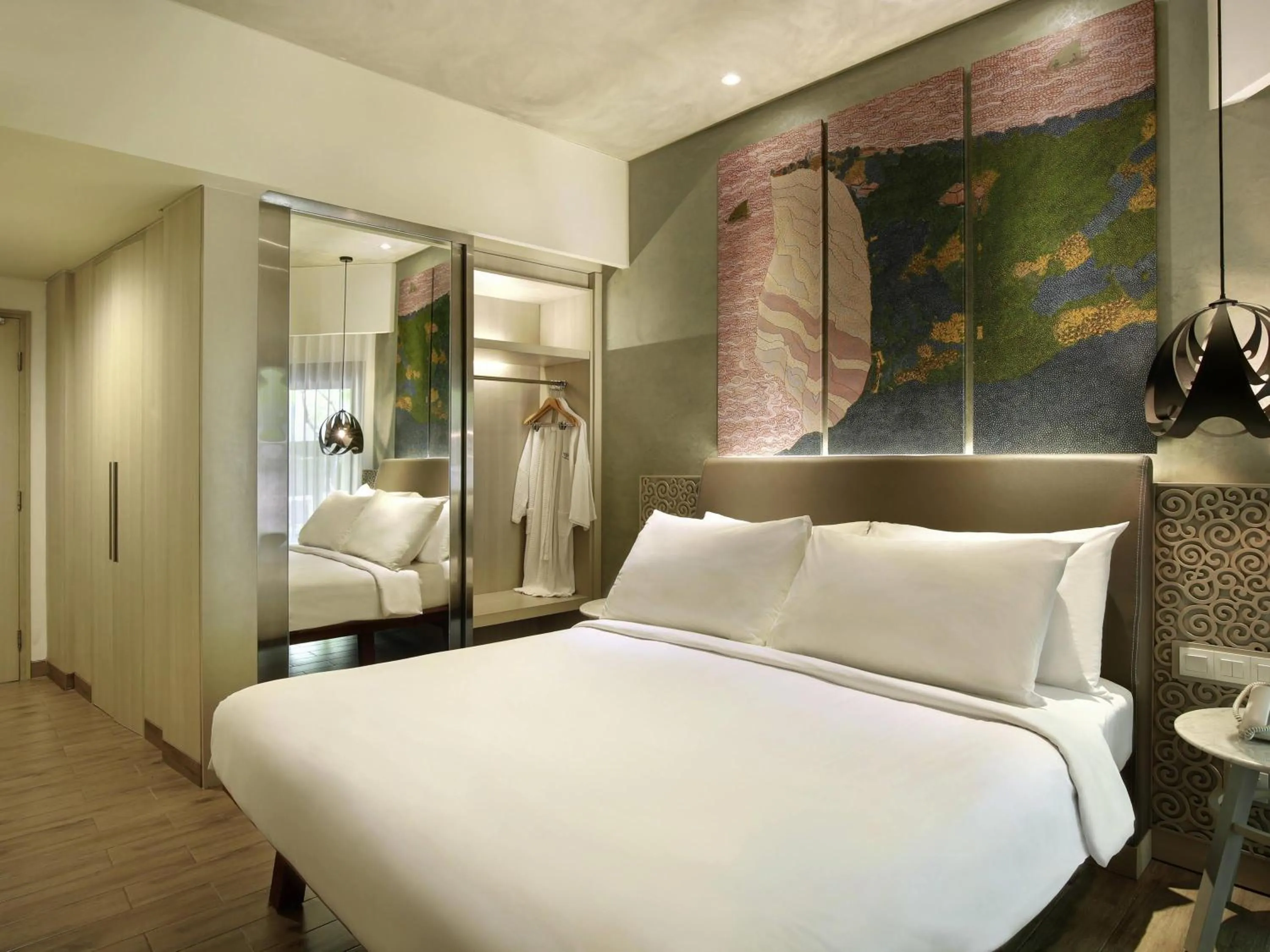 Bedroom, Bed in Mercure Kuta Bali