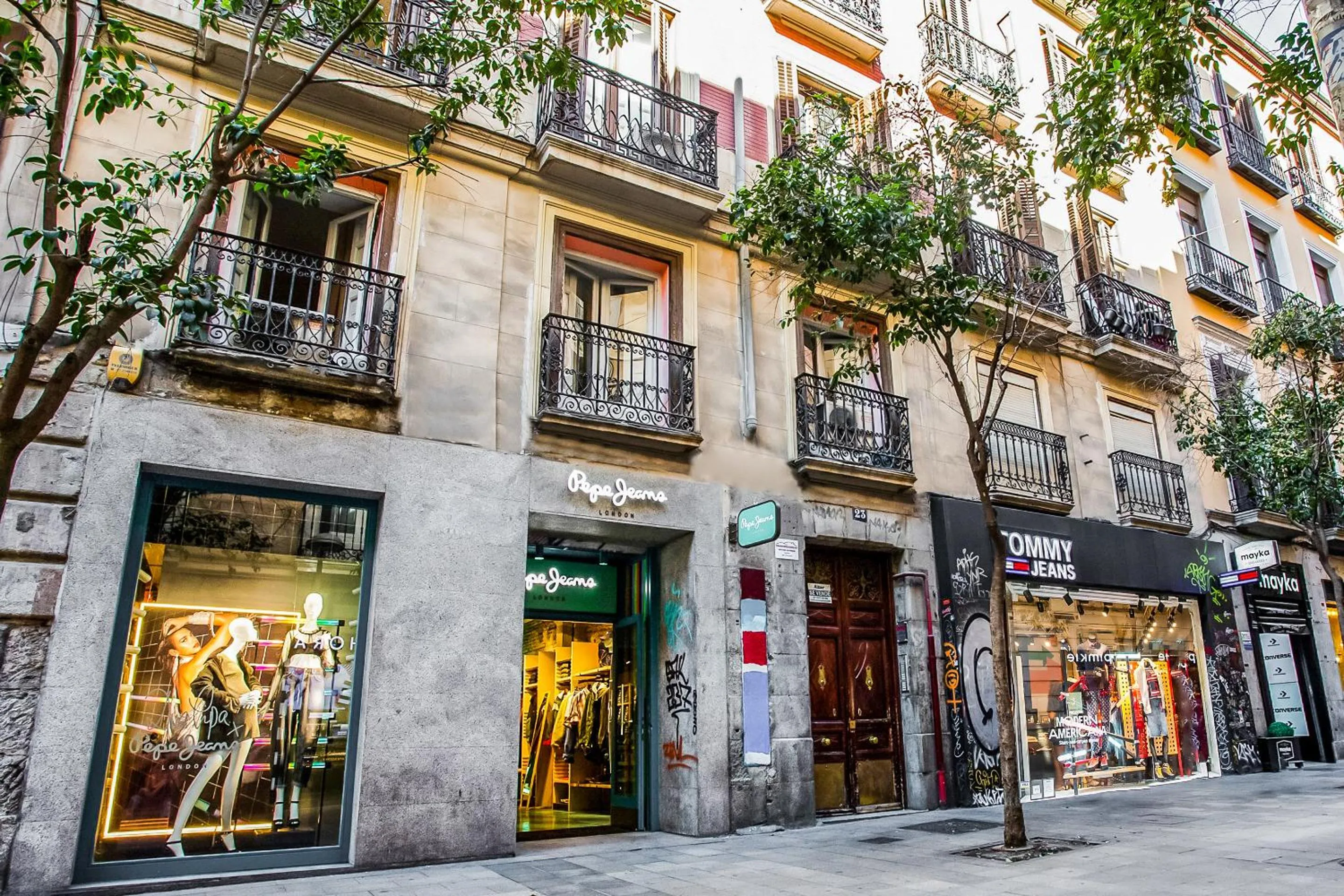 Property building in CH Las Murallas