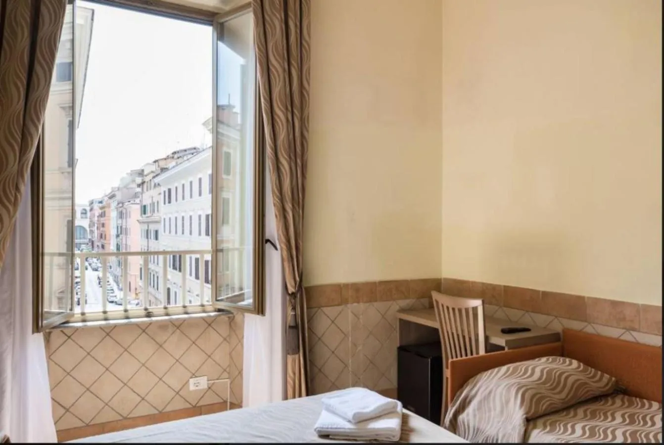 Bedroom, Bed in Alex Romano