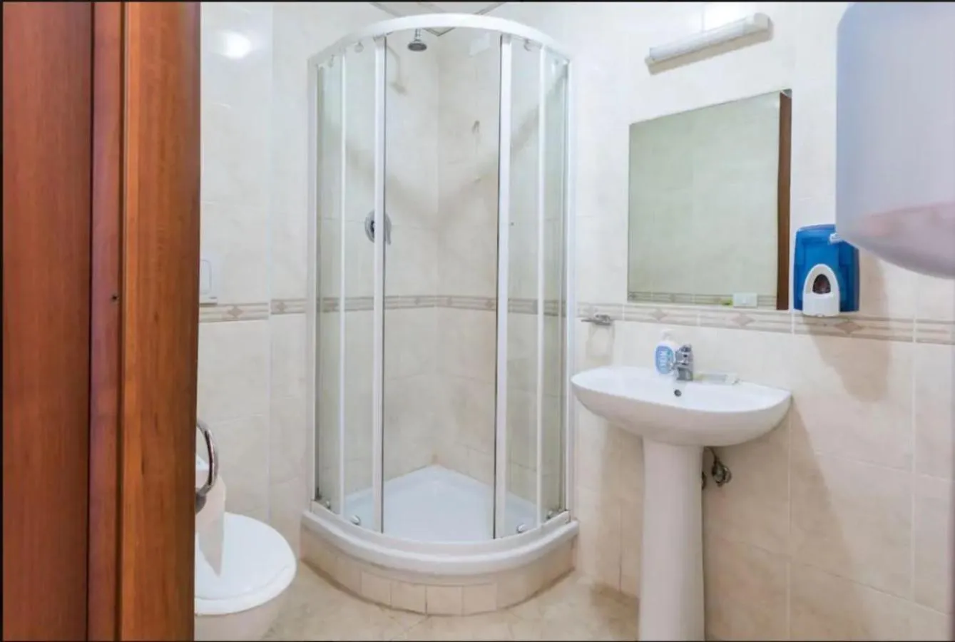 Bathroom in Alex Romano