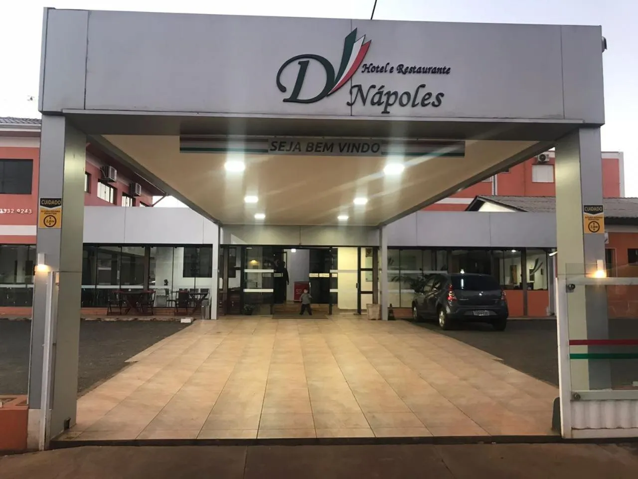 Facade/entrance in Hotel D'Nápoles
