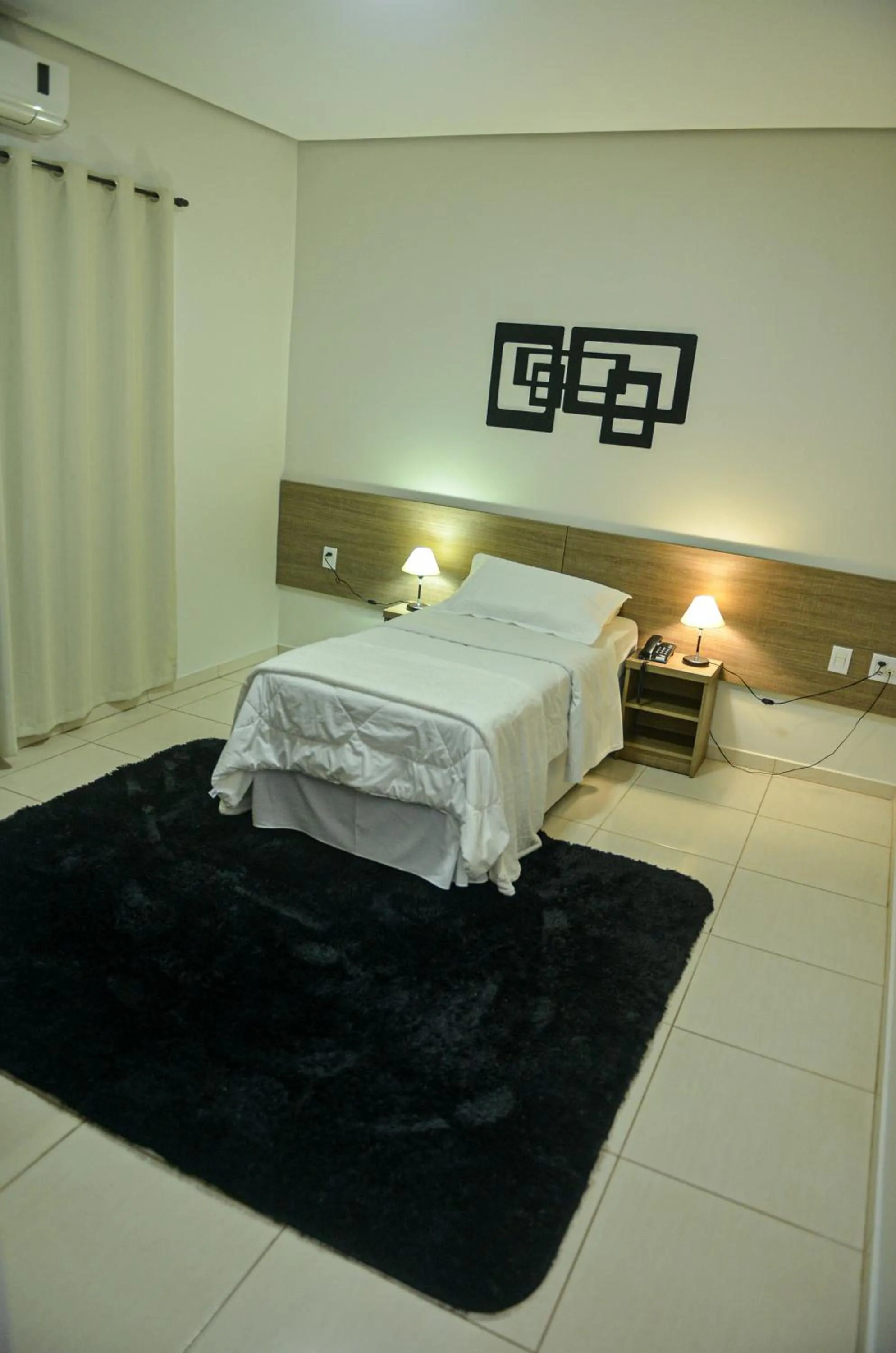 Bed in Hotel D'Nápoles