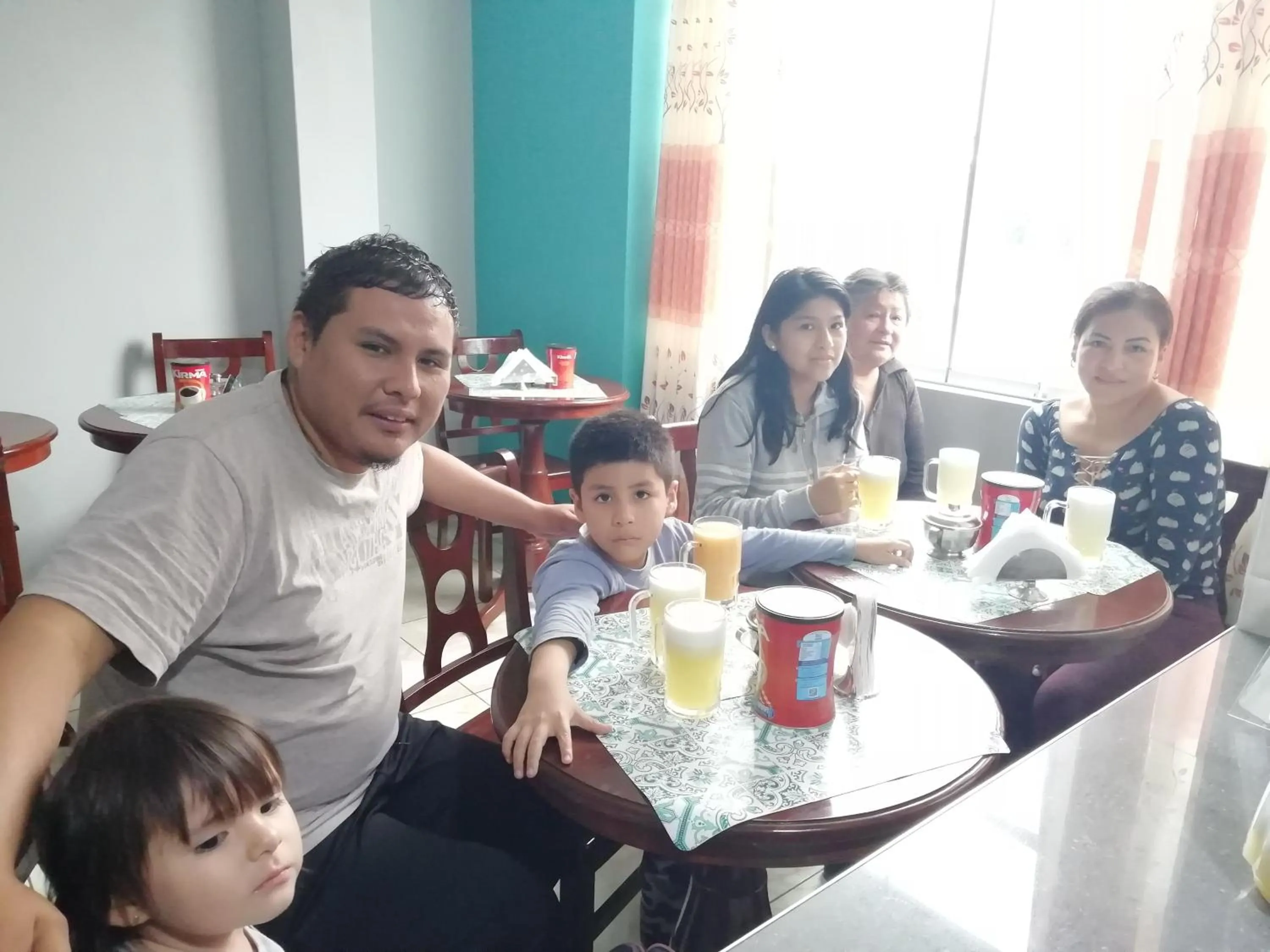 People in Hotel Real Chimbote