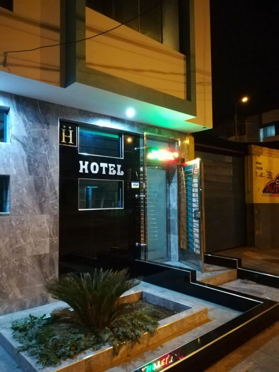 Facade/entrance in Hotel Real Chimbote