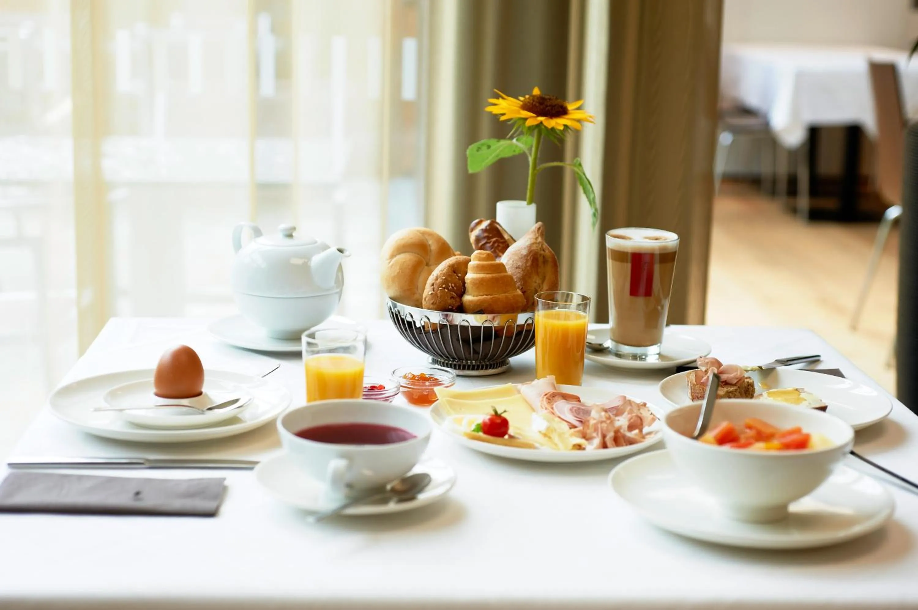 Restaurant/places to eat in Sternen Hotel Wolfurt