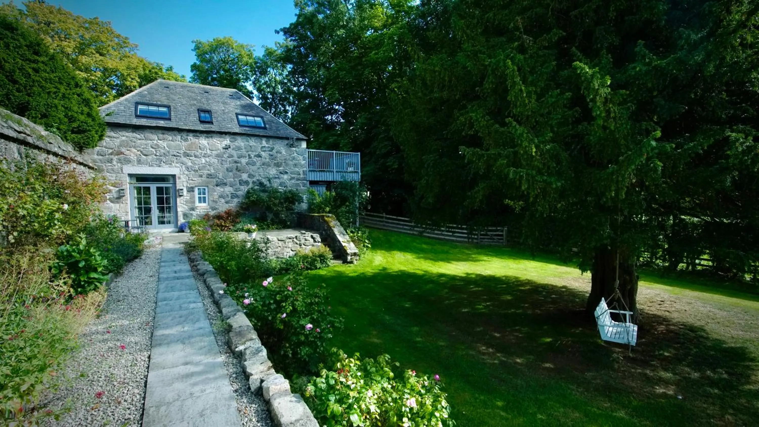 The Lodges @ Barra Castle