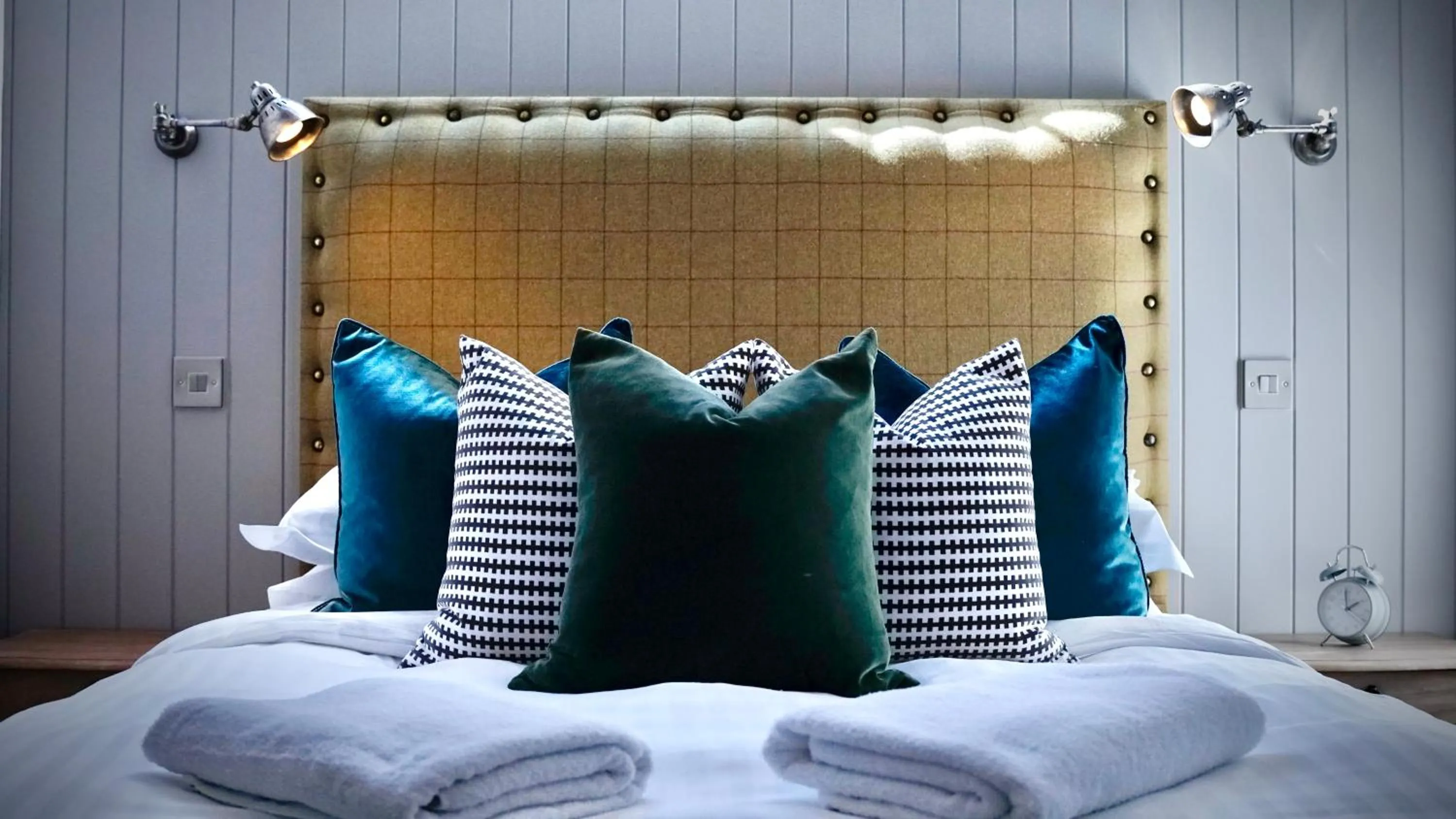 Bedroom, Bed in The Lodges @ Barra Castle