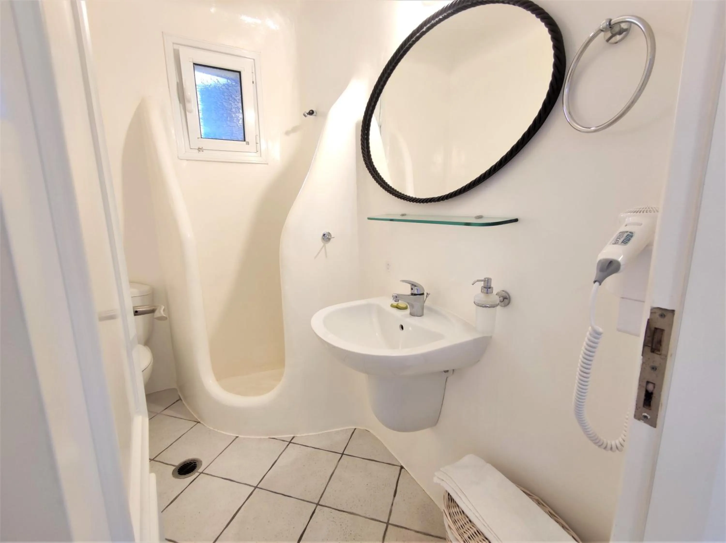 Shower in Mykonian Iros Suites & Villas