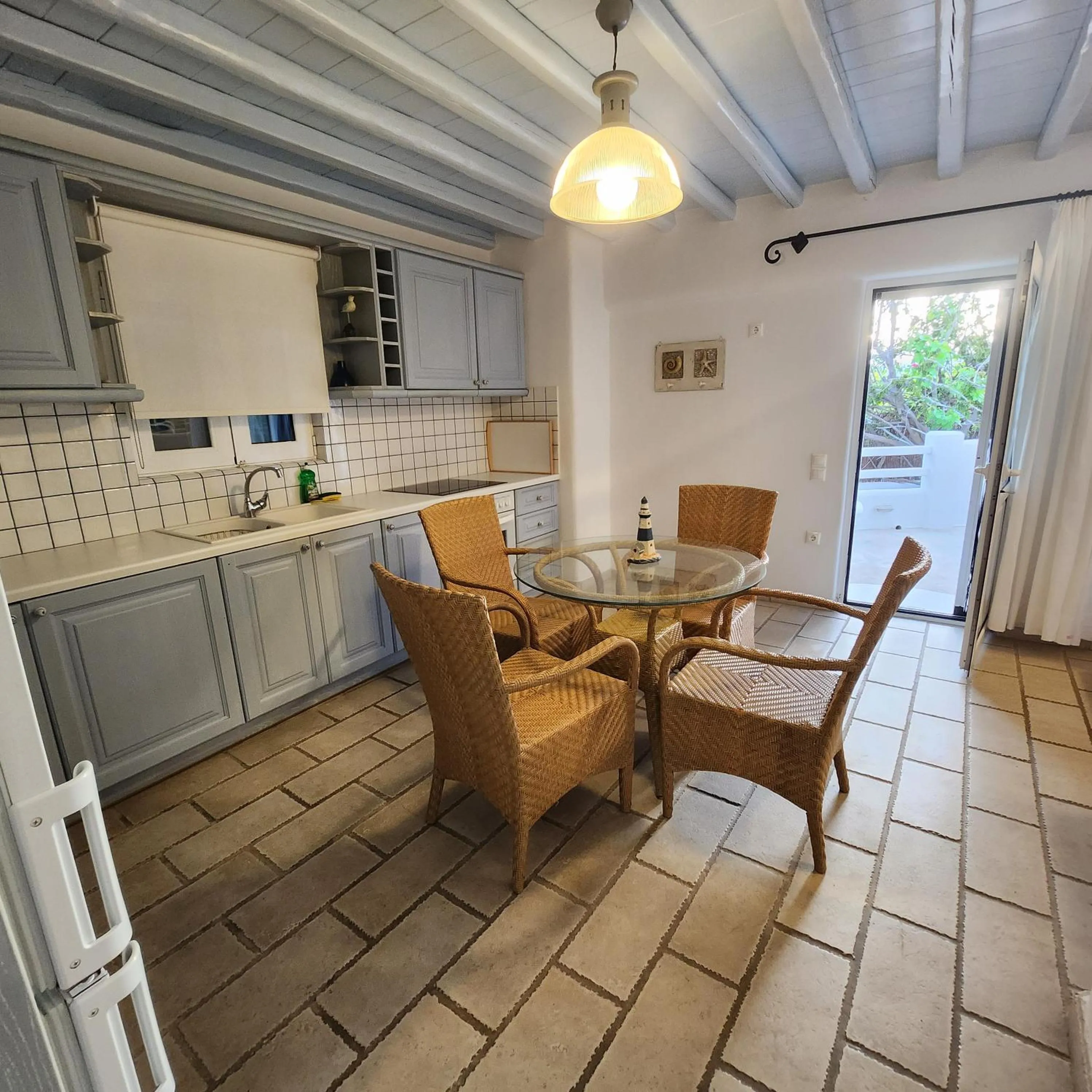 Coffee/tea facilities in Mykonian Iros Suites & Villas