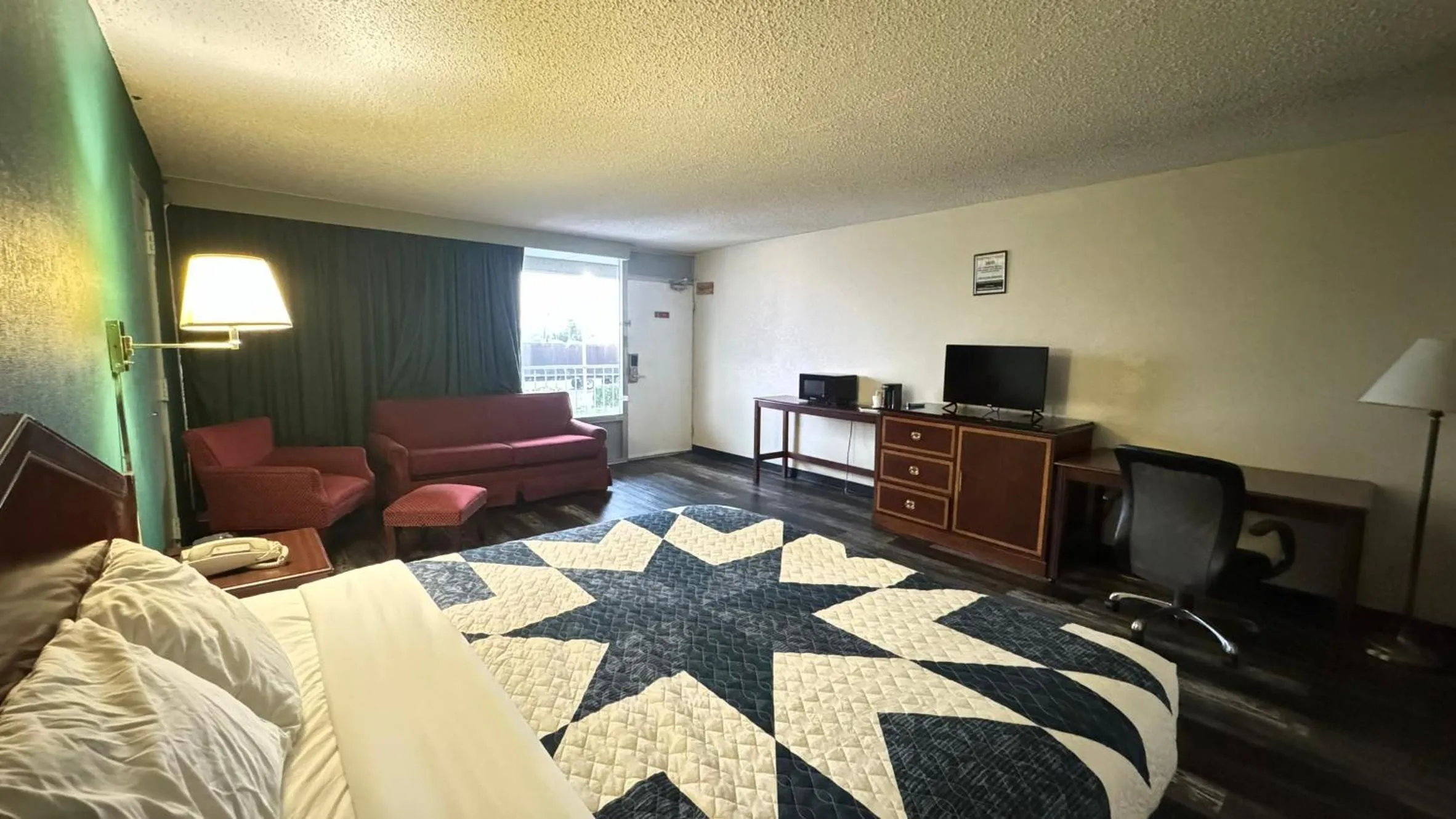 Bed in Hospitality House Union City I 69 US 51, TN