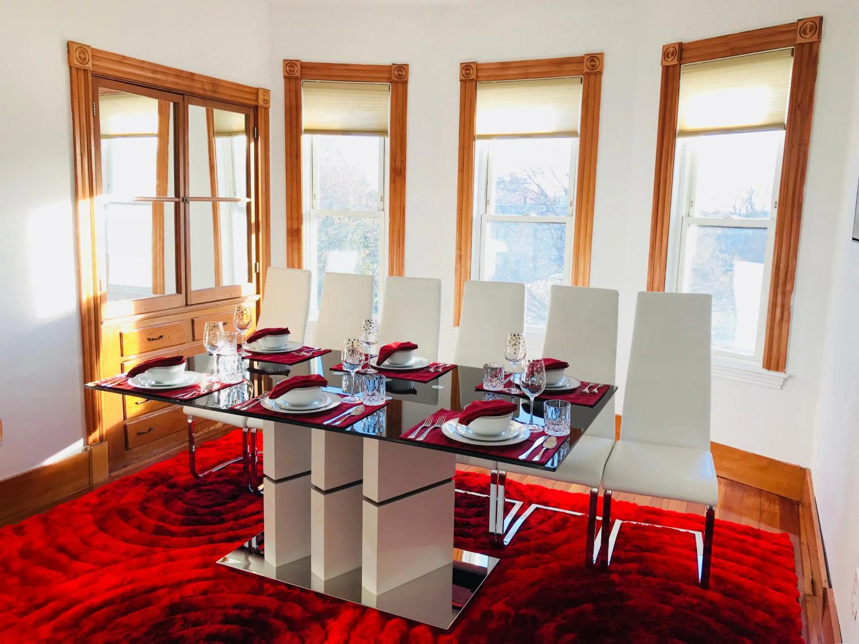 Food and drinks in Boston Lodge and Suites