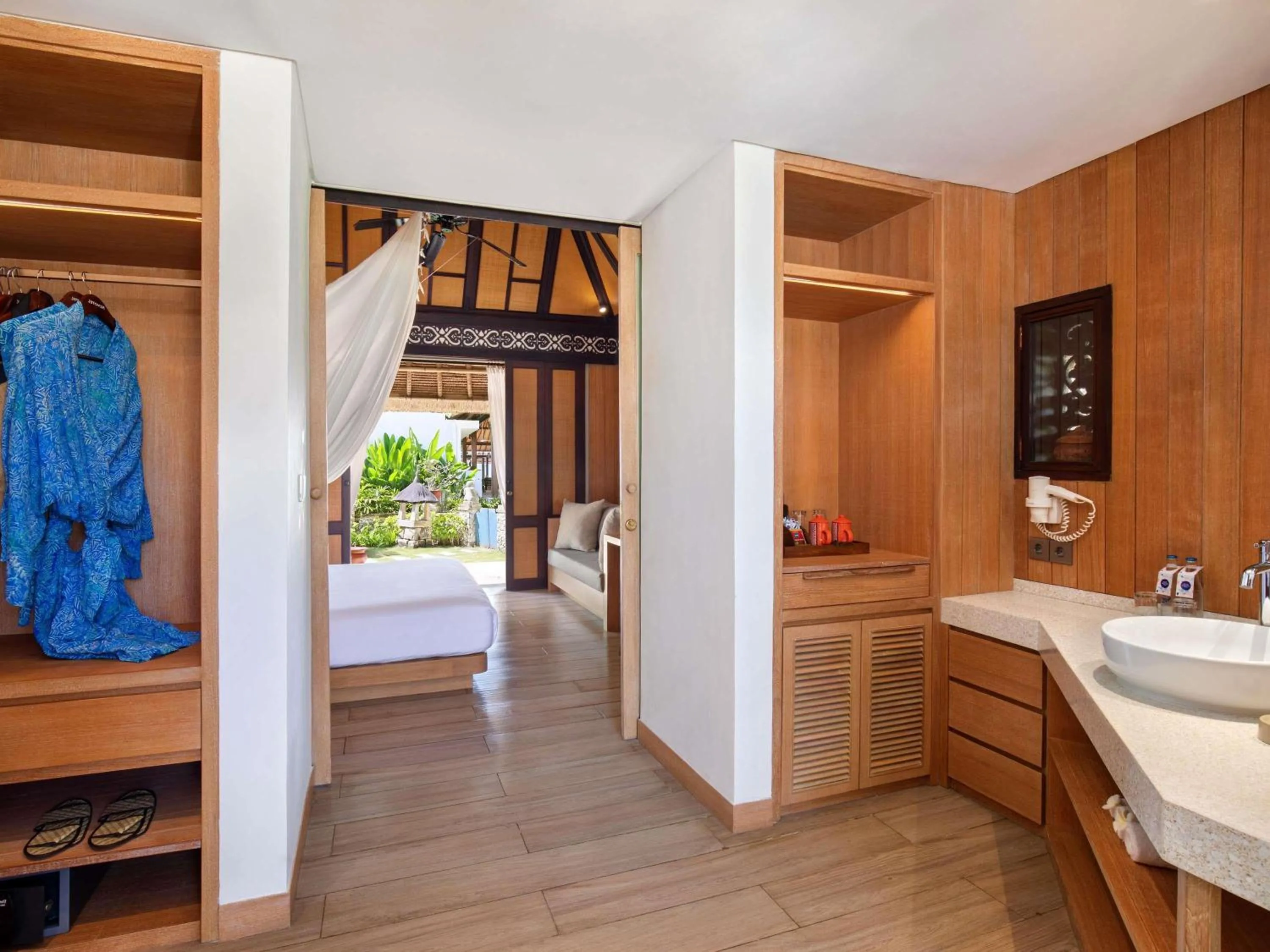 Bedroom, Bed in Novotel Bali Benoa