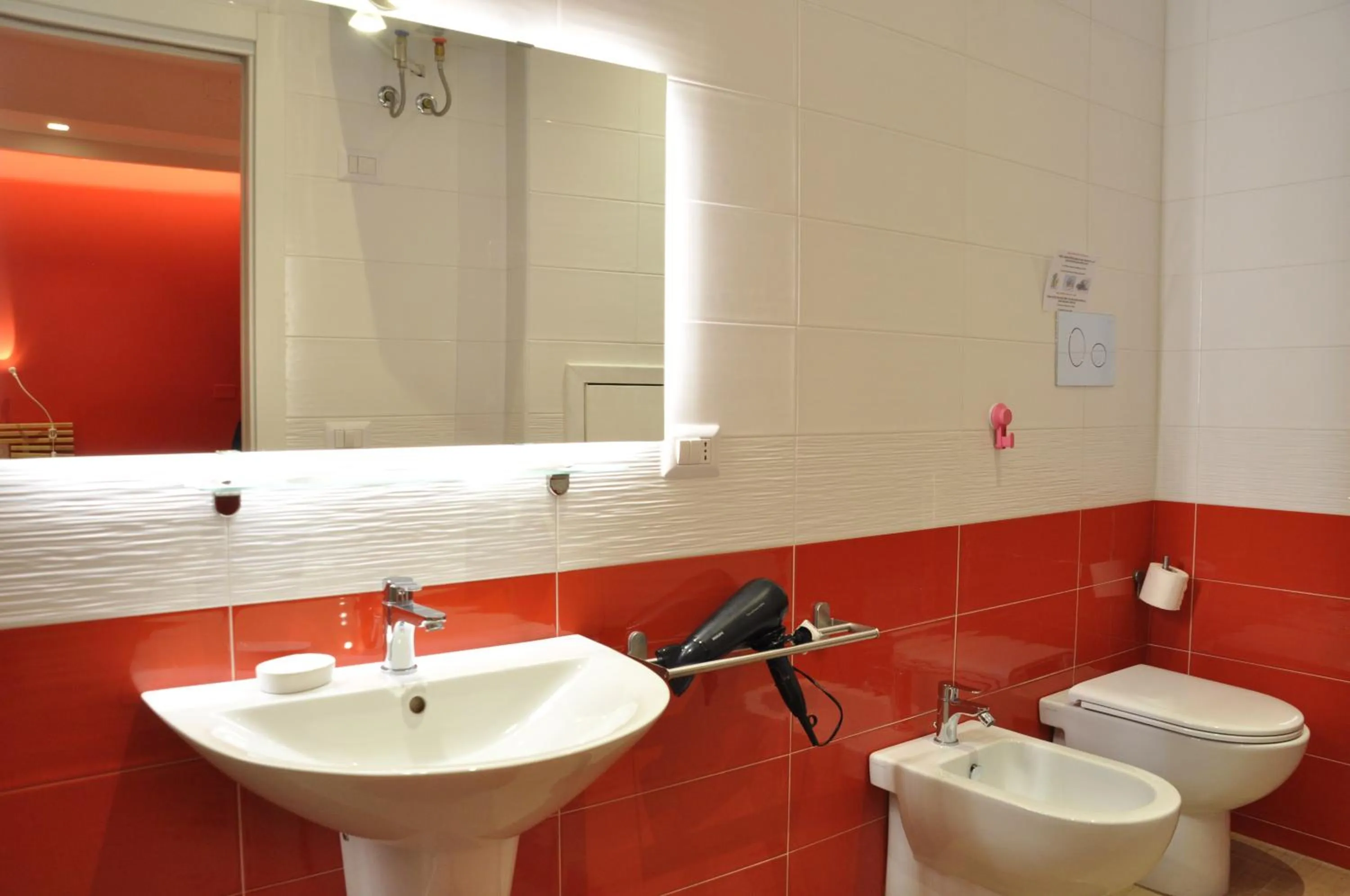 Bathroom in La Disfida Di Barletta