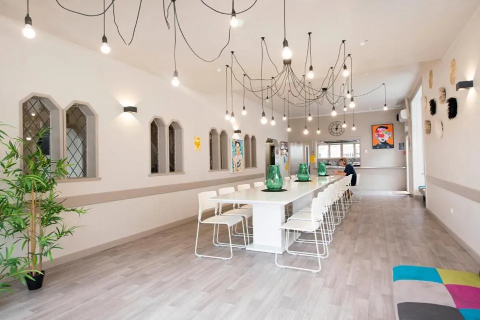 Decorative detail in Bridge Backpackers