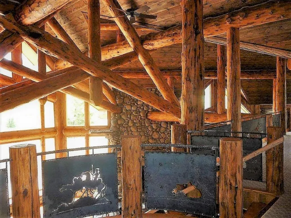 McDonald's Ranch Lodge