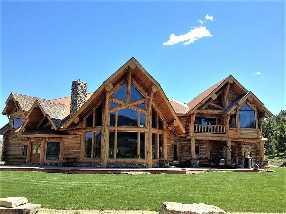 McDonald's Ranch Lodge