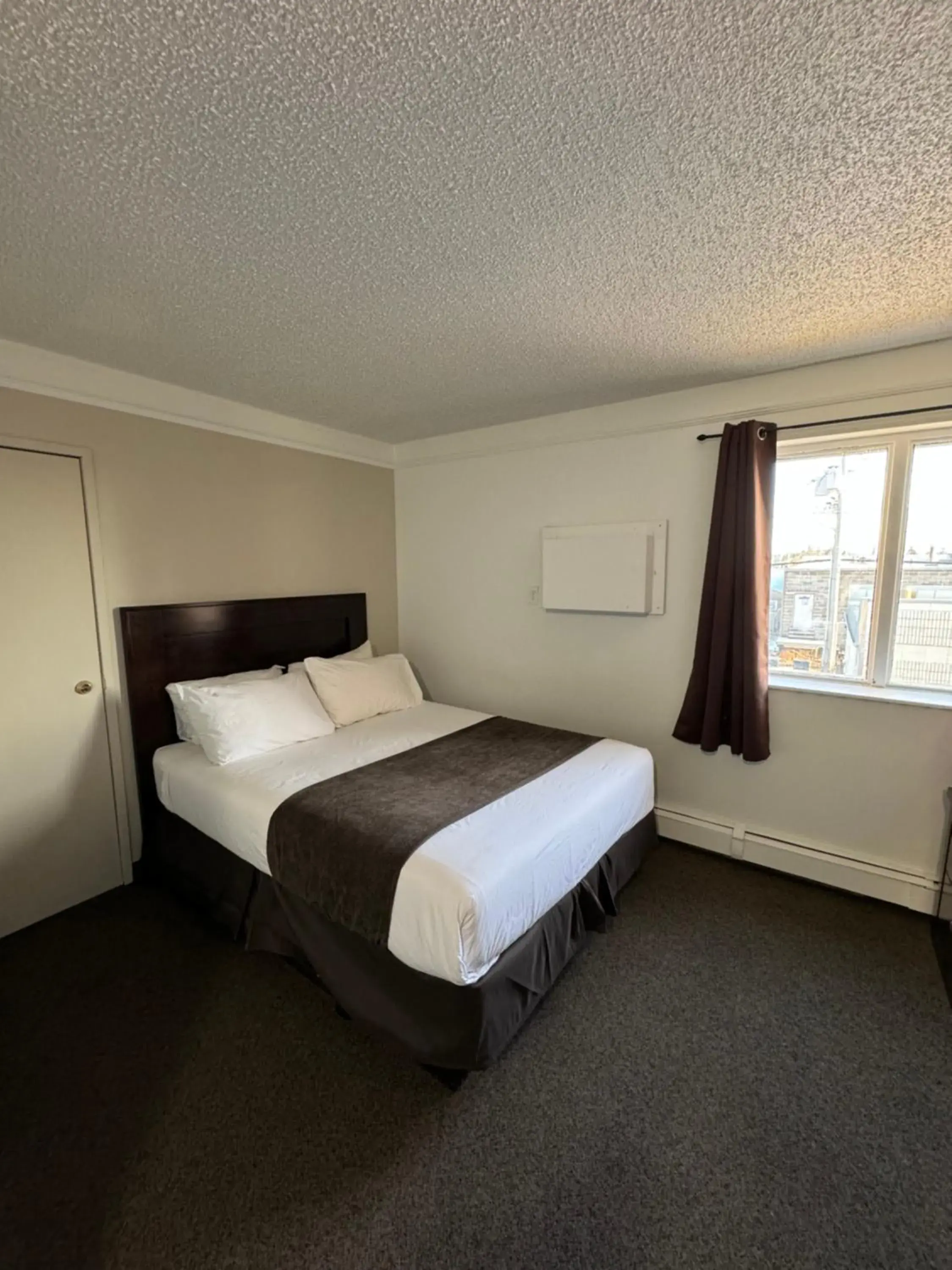 Double Room with Private Bathroom - Non Smoking in River Inn Double Room with Private Bathroom - Non Smoking in River Inn