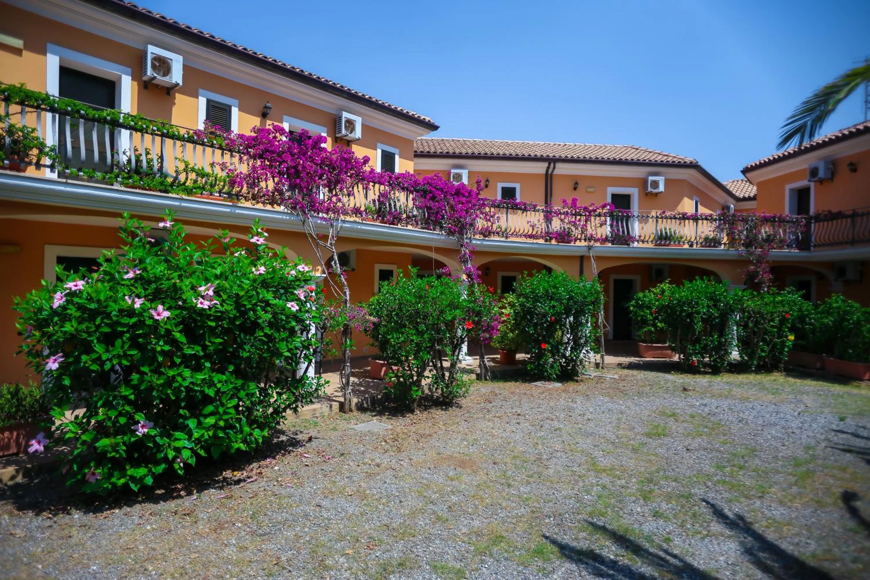 Garden view in Villaggio Hotel Lido San Giuseppe