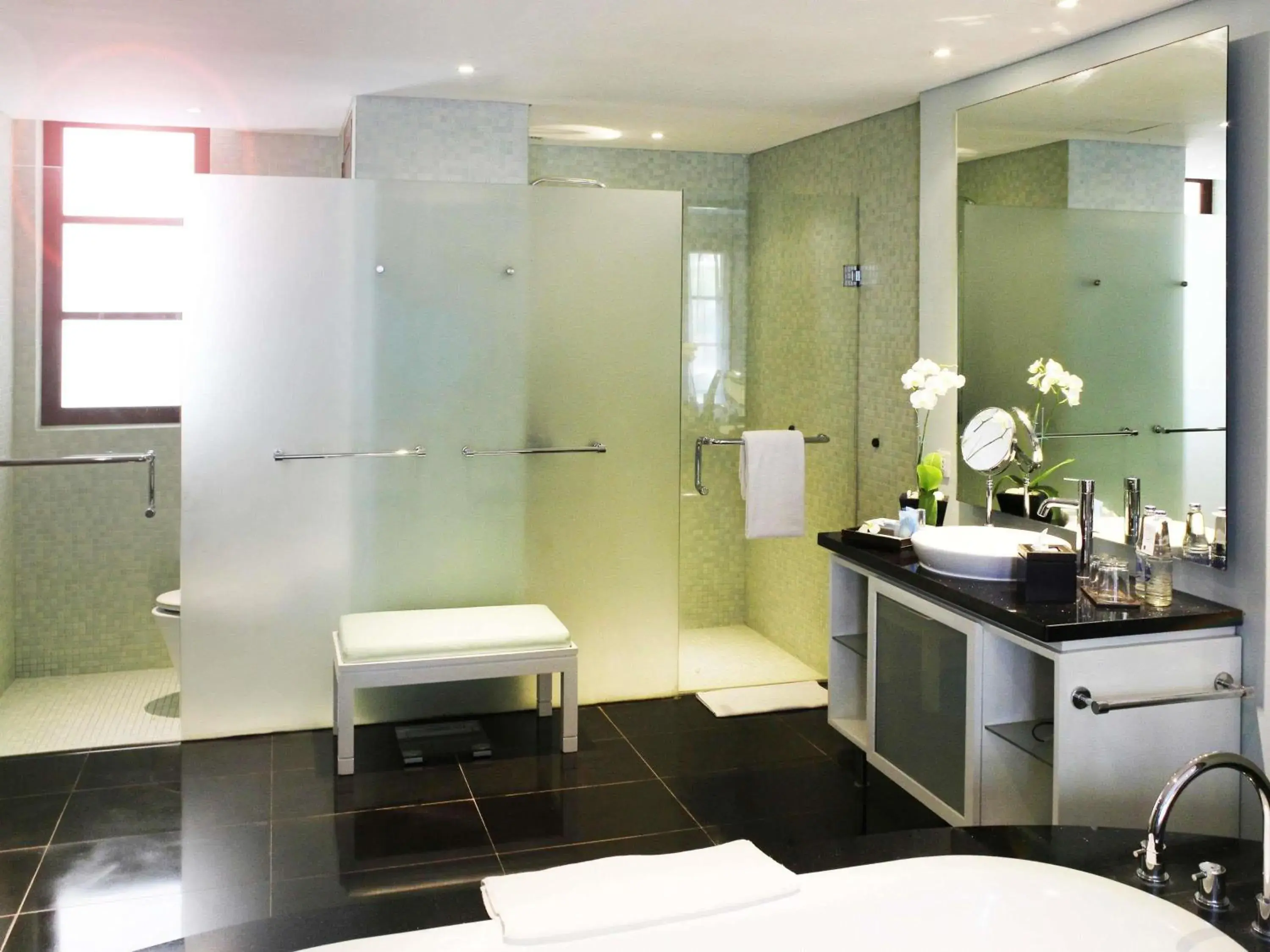 Deluxe Twin Room with Balcony in Novotel Bali Nusa Dua Deluxe Twin Room with Balcony in Novotel Bali Nusa Dua