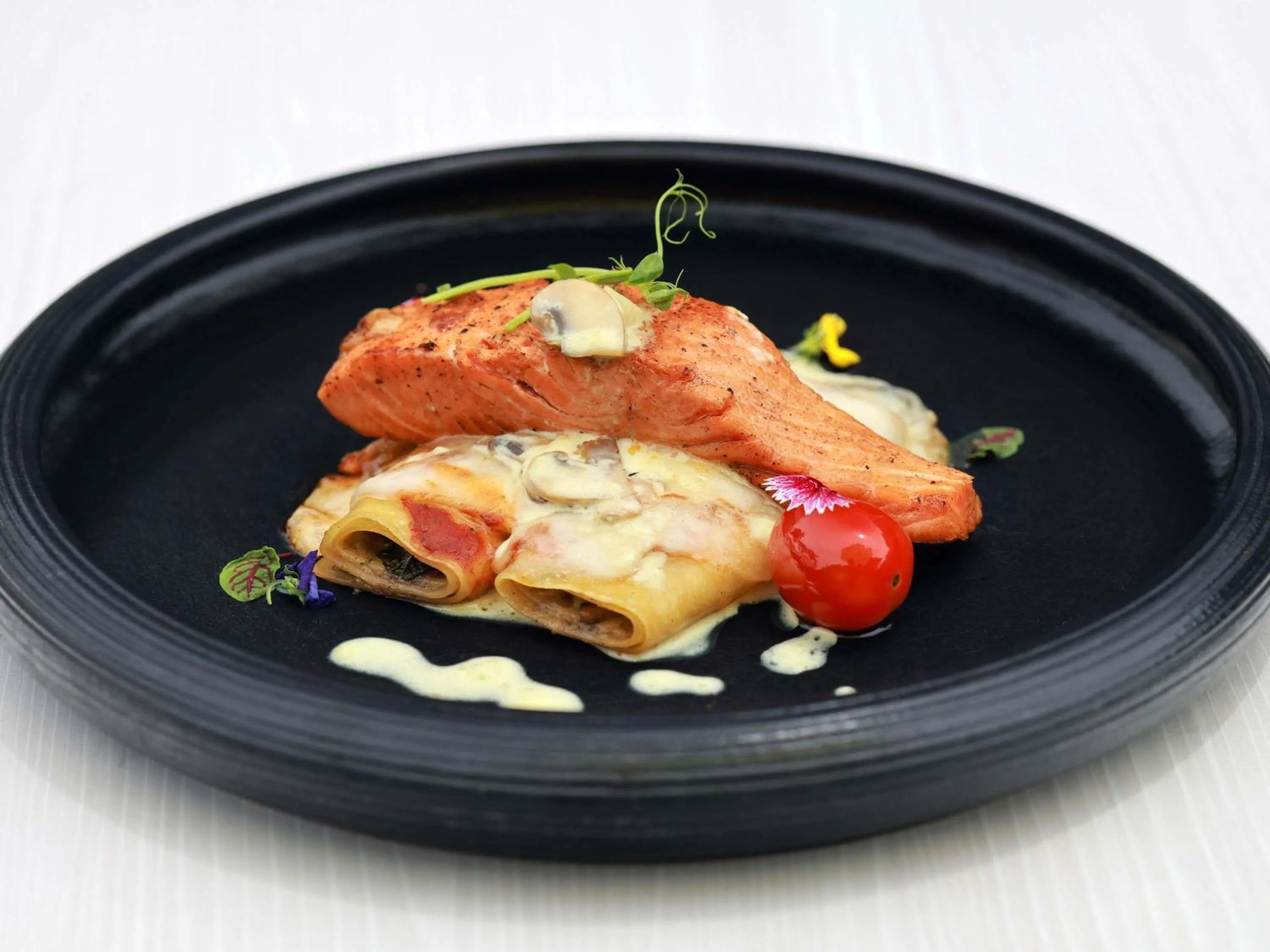 Restaurant/places to eat in Novotel Bali Nusa Dua