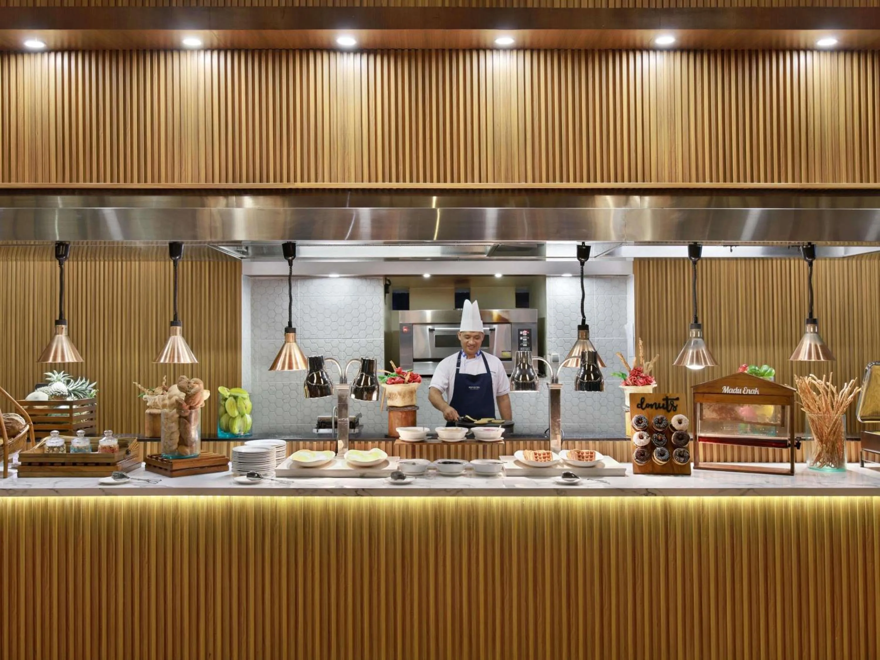 Restaurant/places to eat in Novotel Bali Nusa Dua