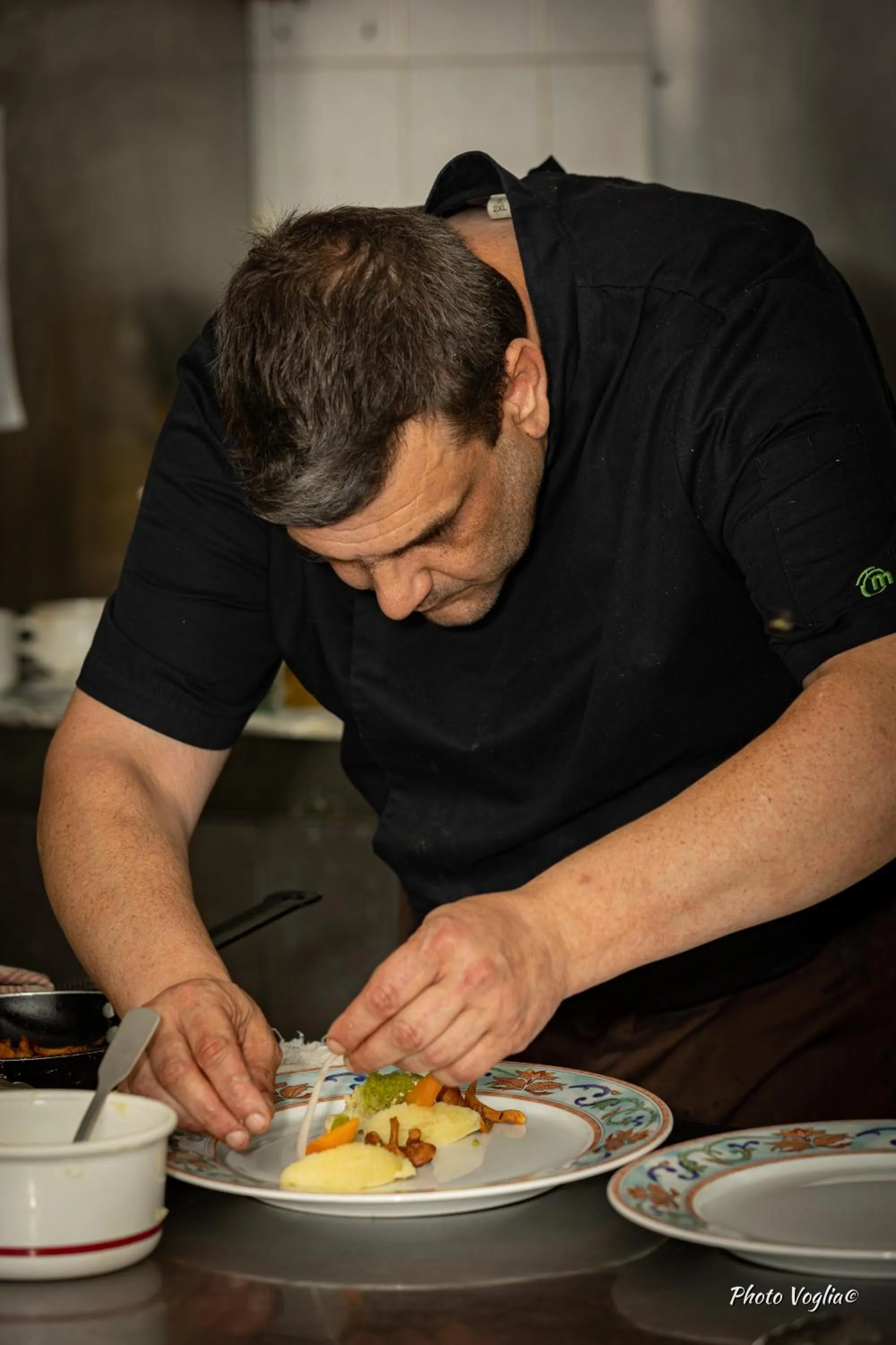 Food and drinks in Logis Auberge Le Colombien - Hôtel et Restaurant