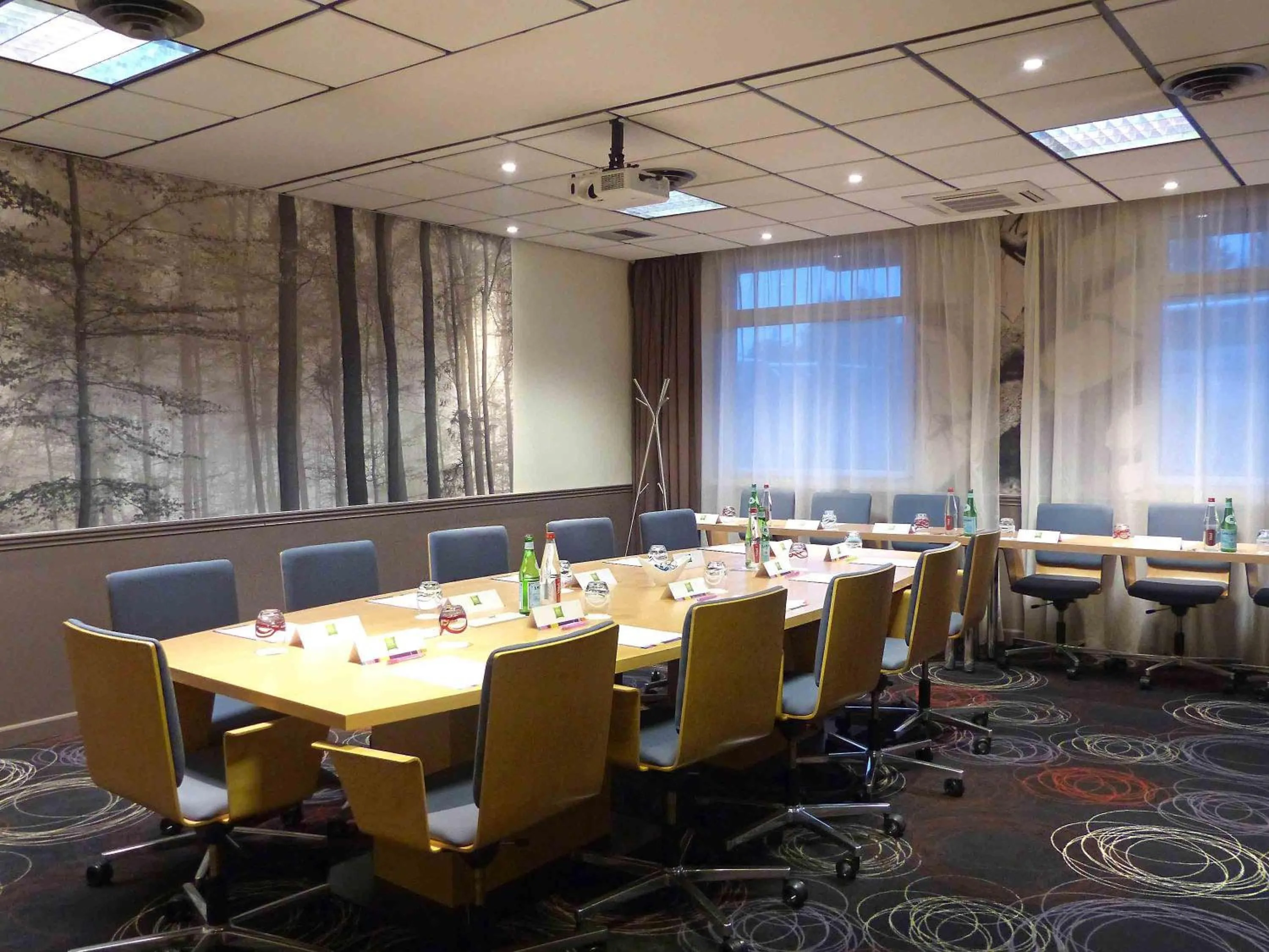 Meeting/conference room in ibis Styles Paris Roissy-CDG