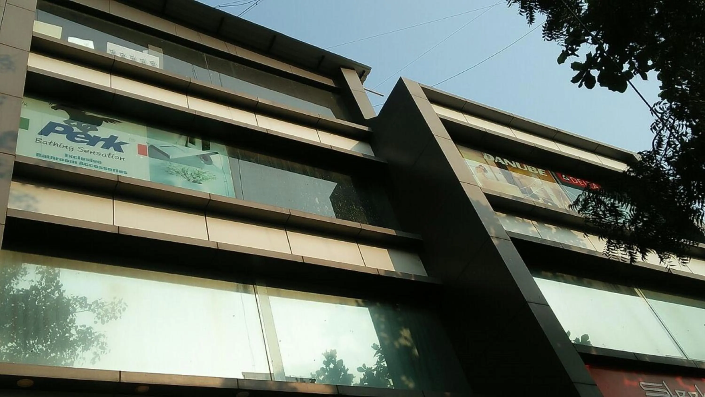 Property building in Hotel Alfa International Near Nanavati Hospital Mumbai Near Airport Mumbai Near Juhu Beach