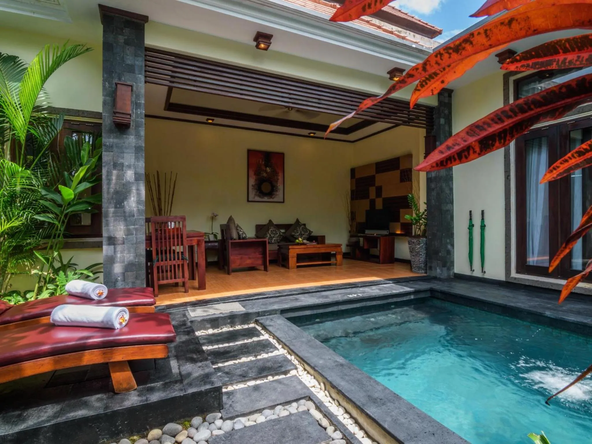 Garden view in The Bali Dream Villa Seminyak