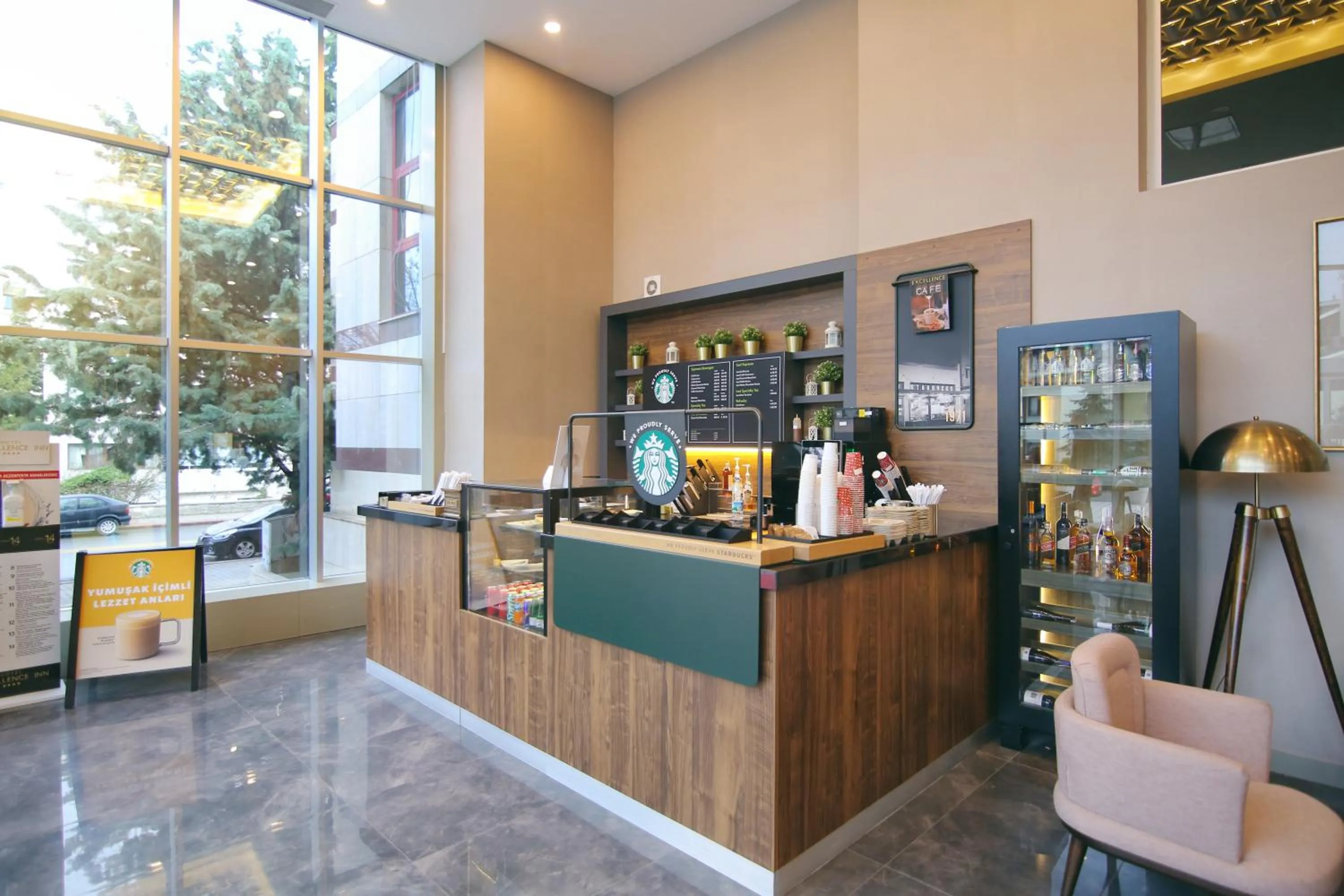 Coffee/tea facilities in Hotel Excellence Inn