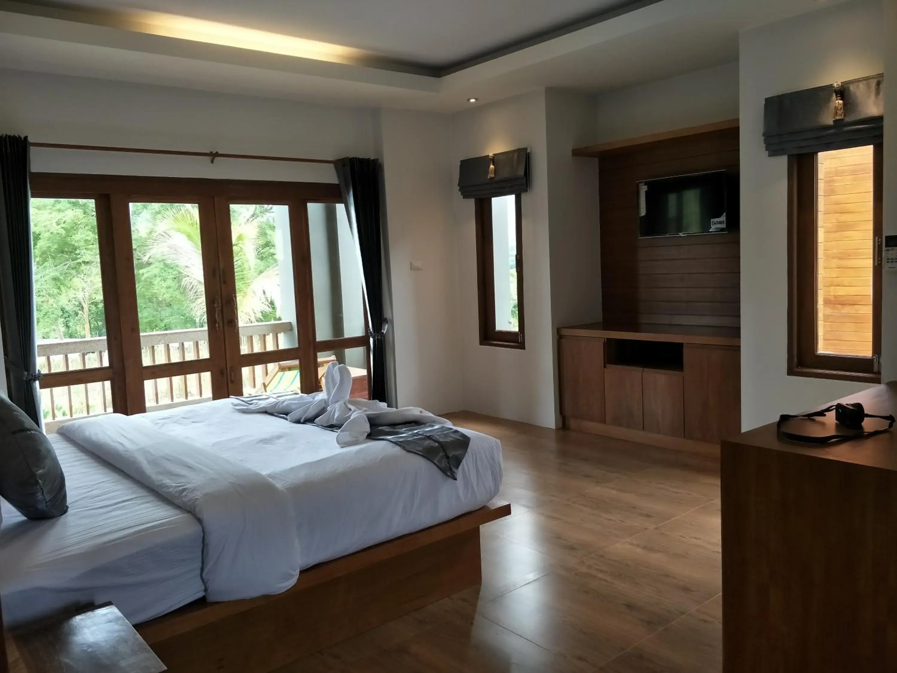 Deluxe King Room in Lanta Infinity Resort - SHA Extra Plus Deluxe King Room in Lanta Infinity Resort - SHA Extra Plus