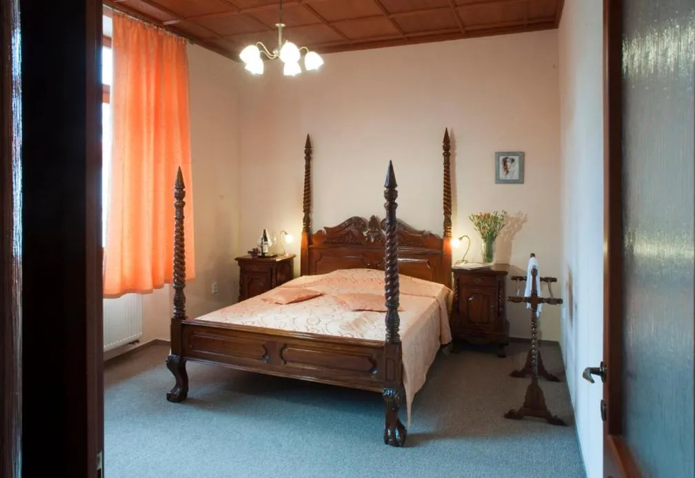 Bed in Hotel na Kafkové