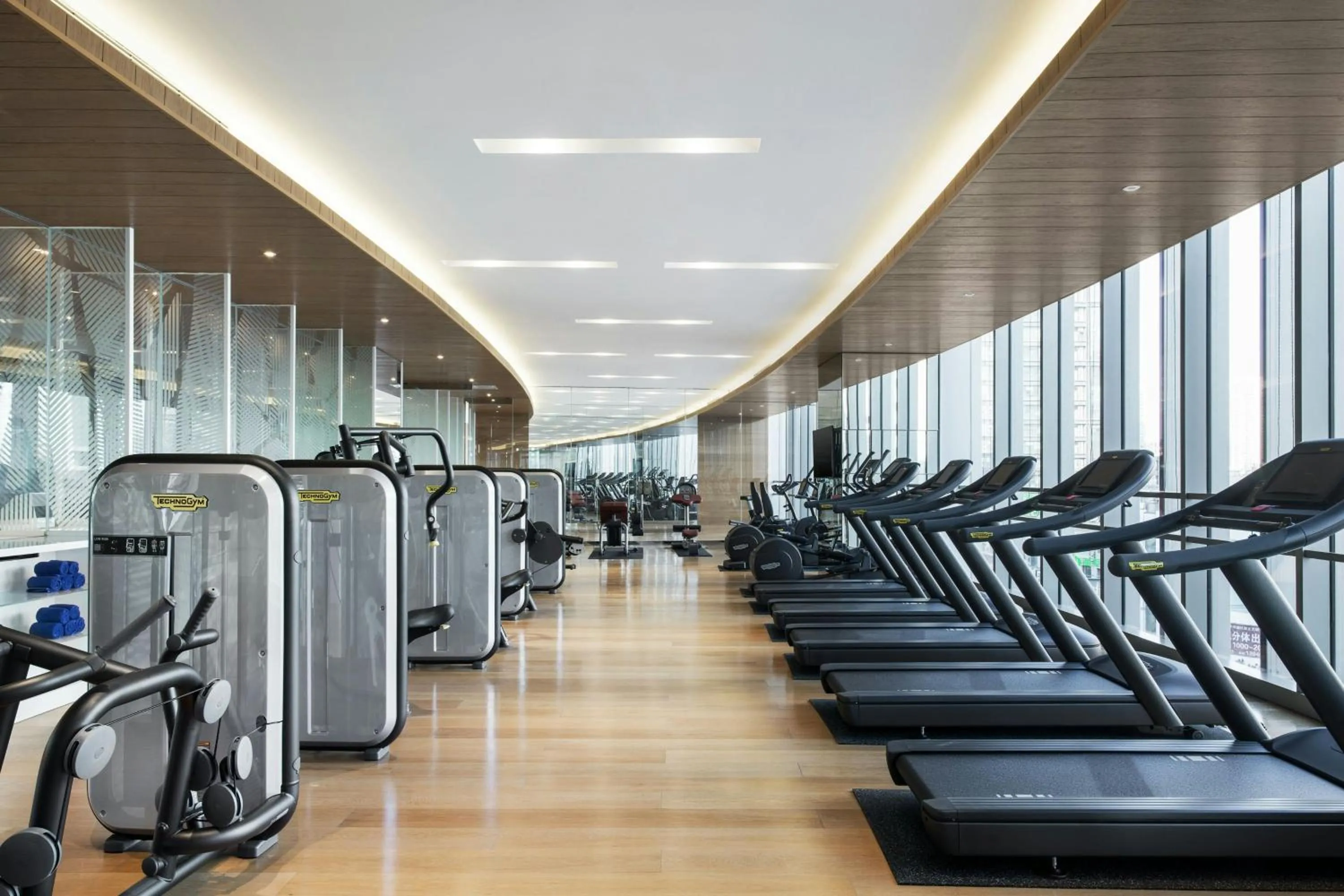 Fitness centre/facilities in Le Meridien Shenyang Heping