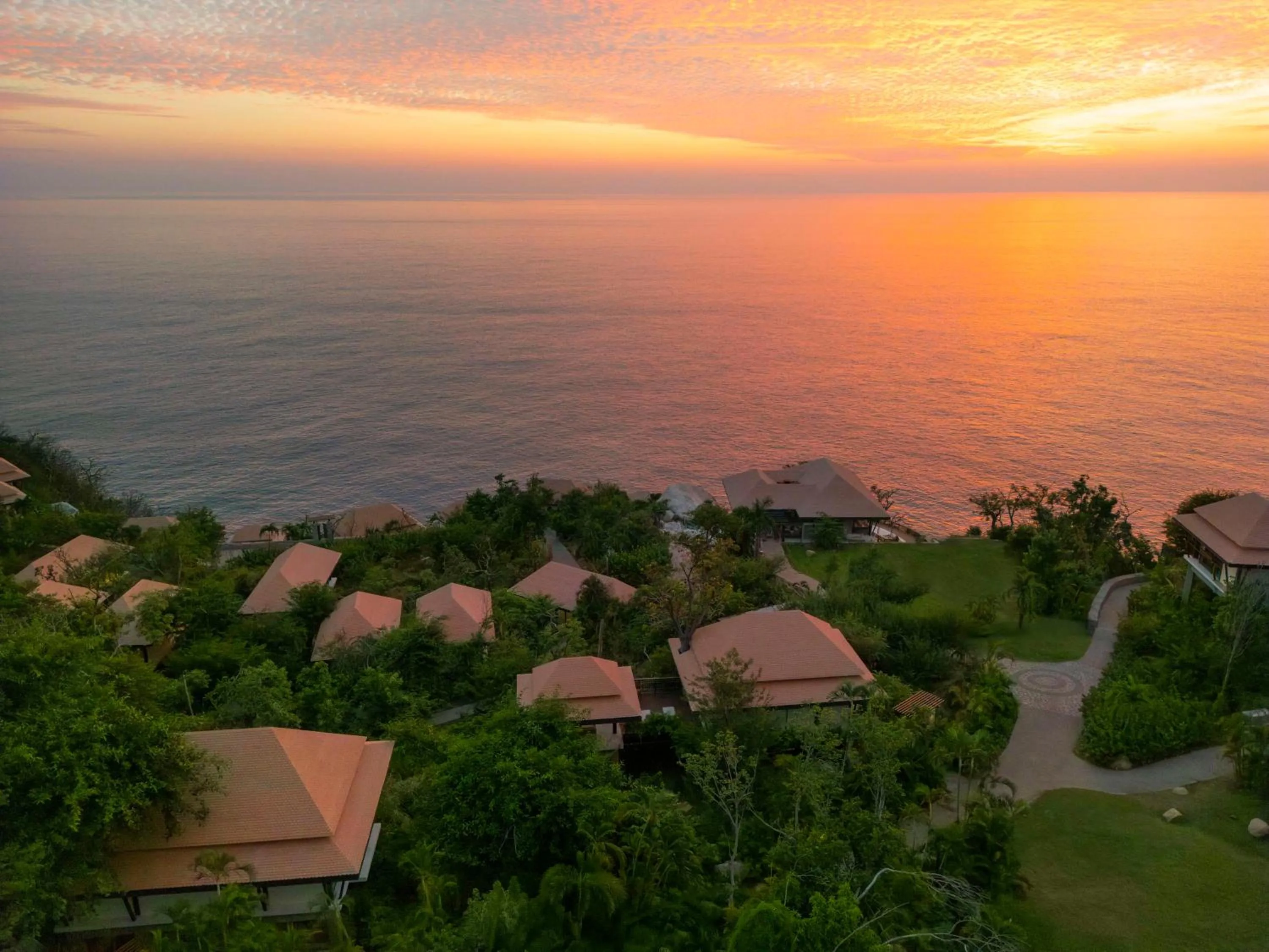 Property building in Banyan Tree Cabo Marques