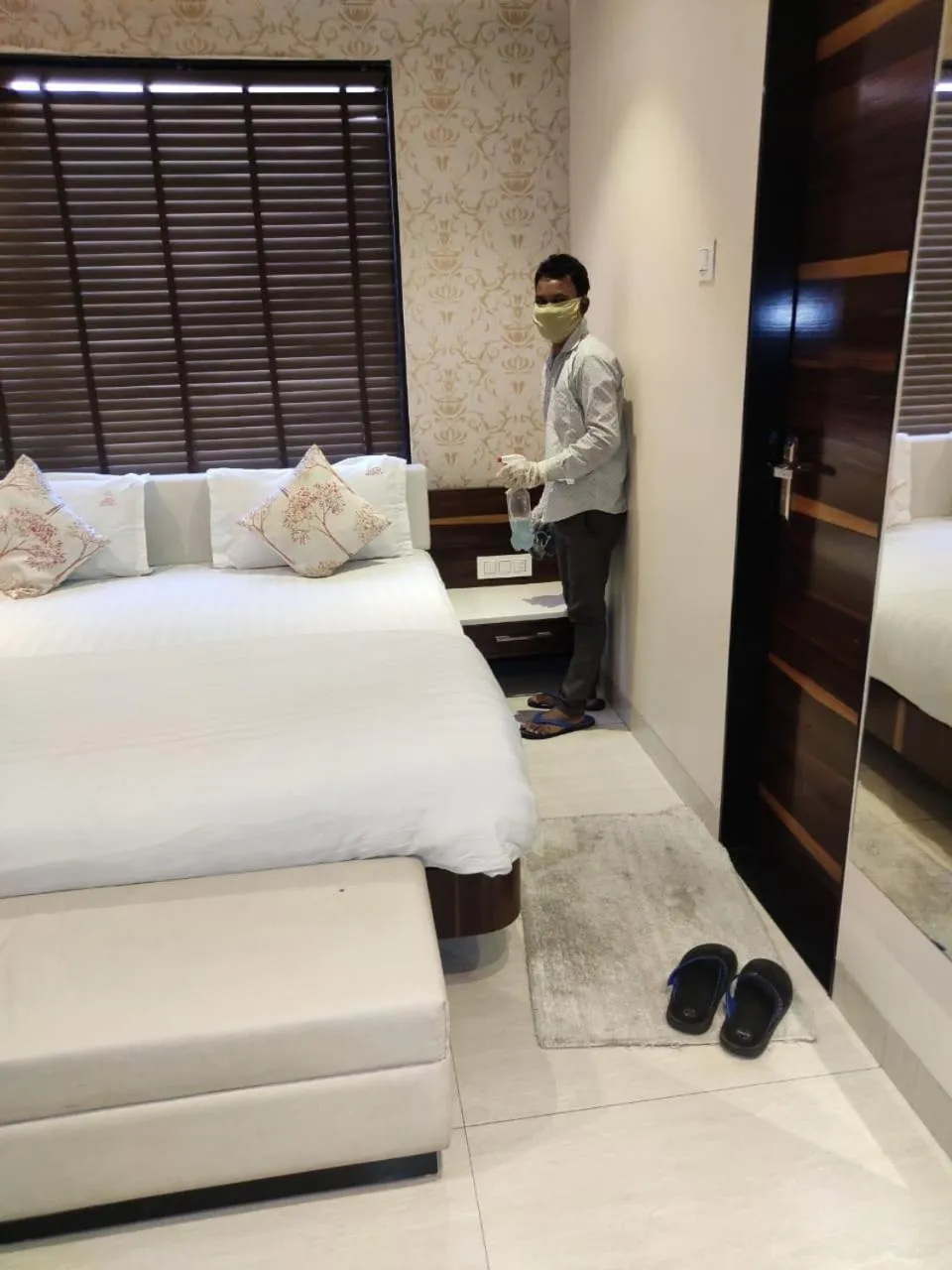Bedroom, Bed in Hotel Sangat Regency