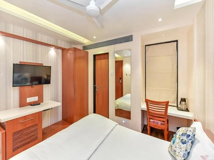 Bed in Hotel Sangat Regency