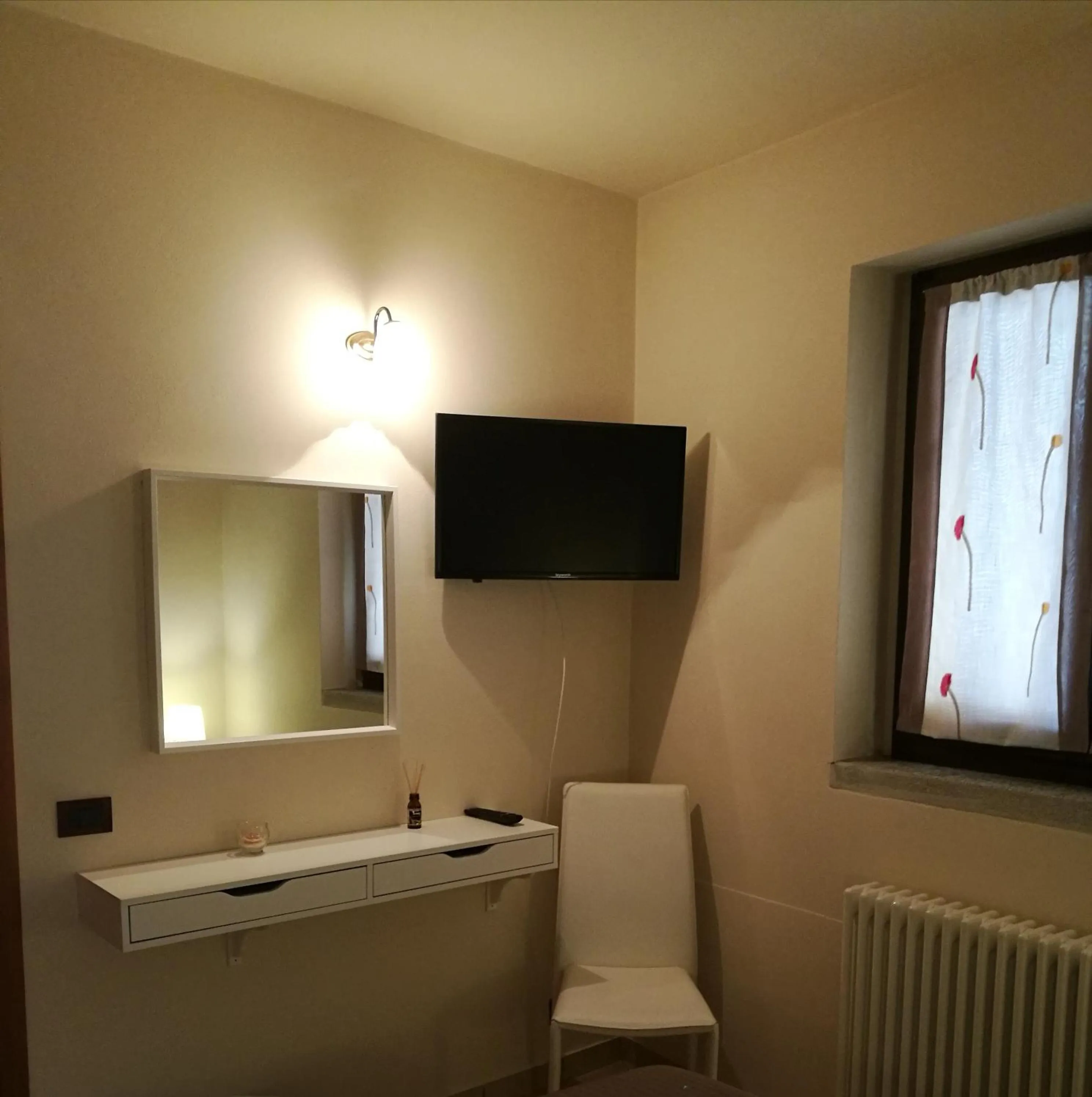 Bedroom in B&B DELL'ANTICA OSTERIA -Varzo