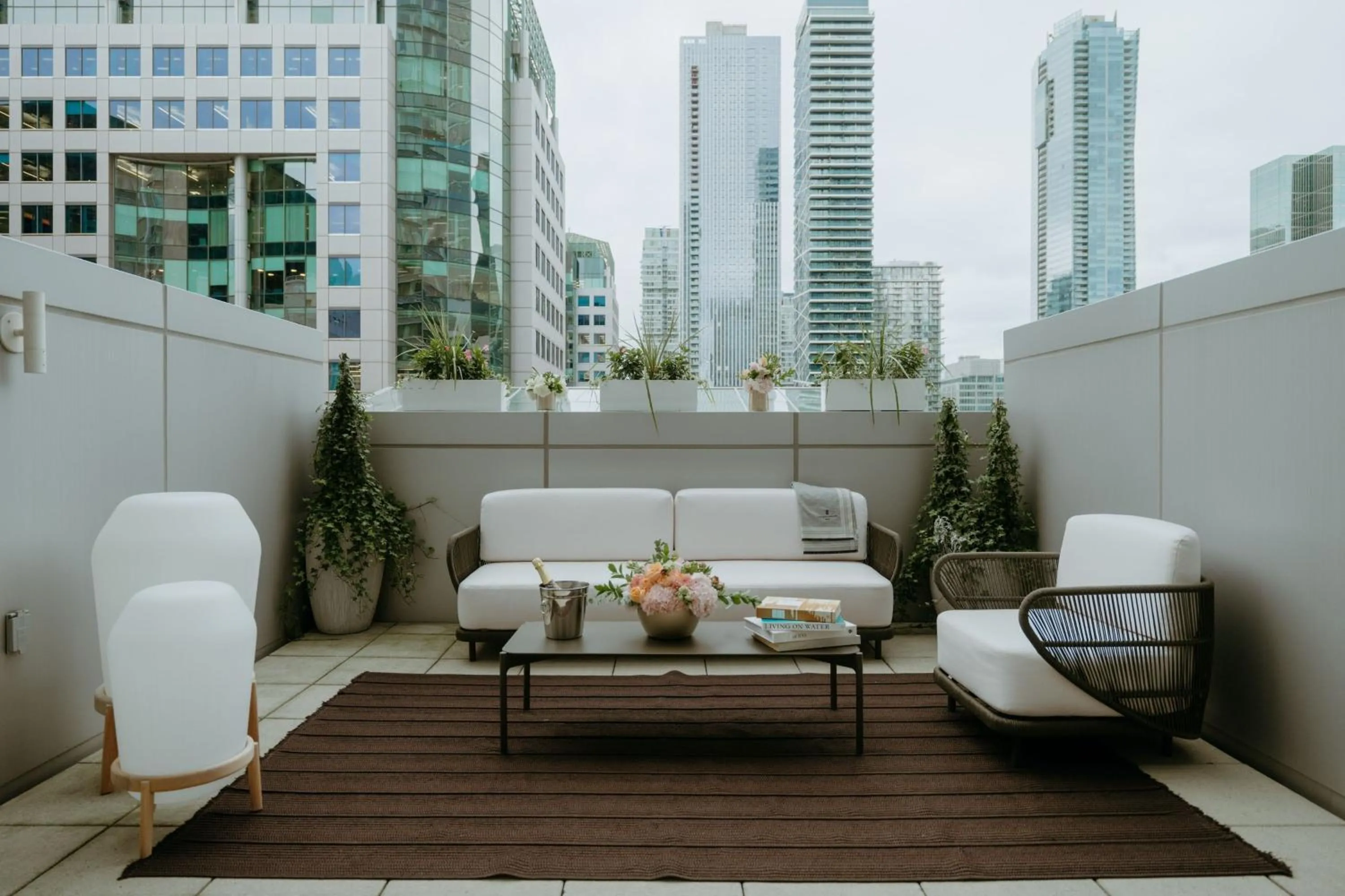 Photo of the whole room in The Ritz-Carlton, Toronto