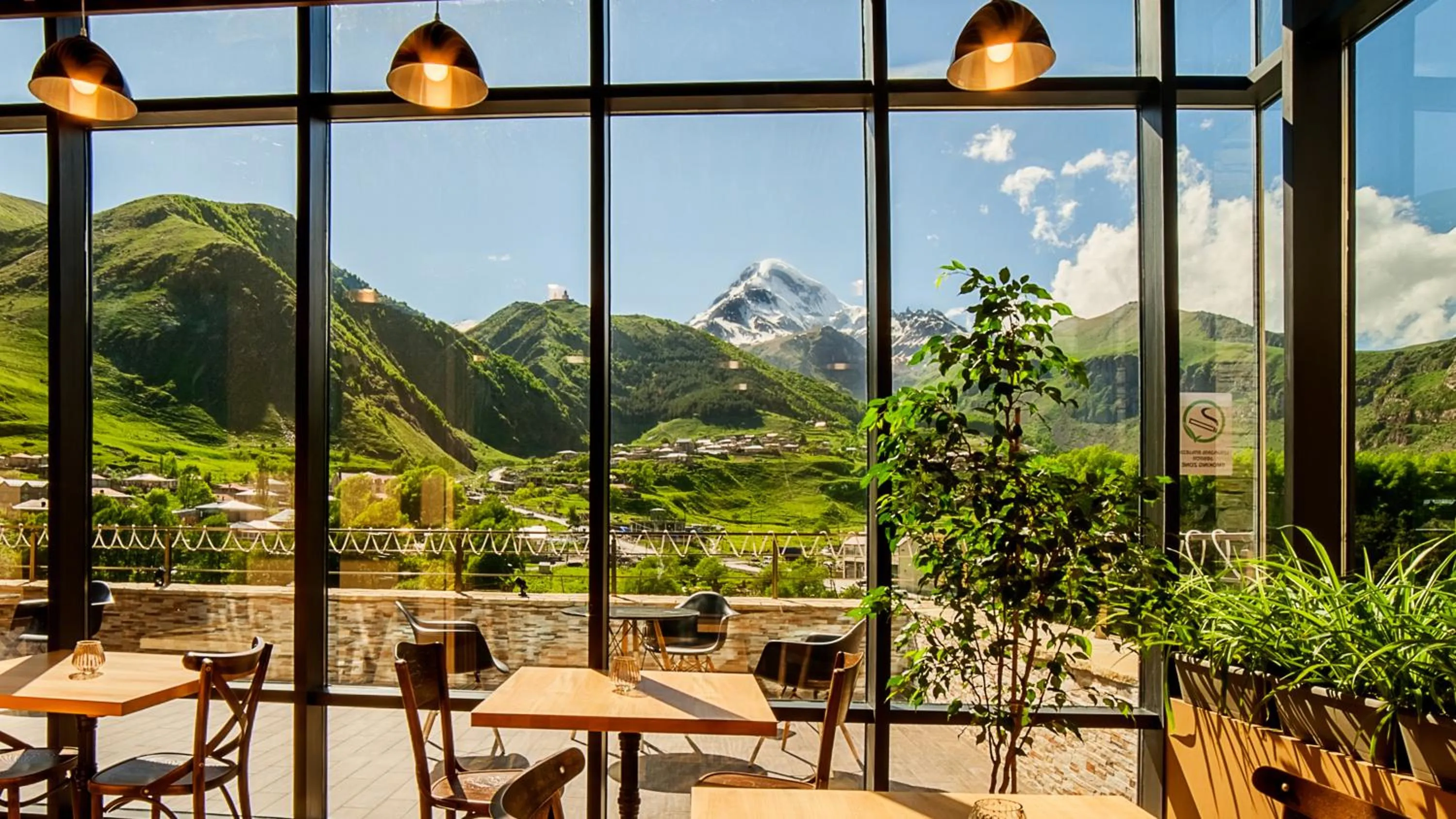Restaurant/places to eat in Porta Caucasia Kazbegi