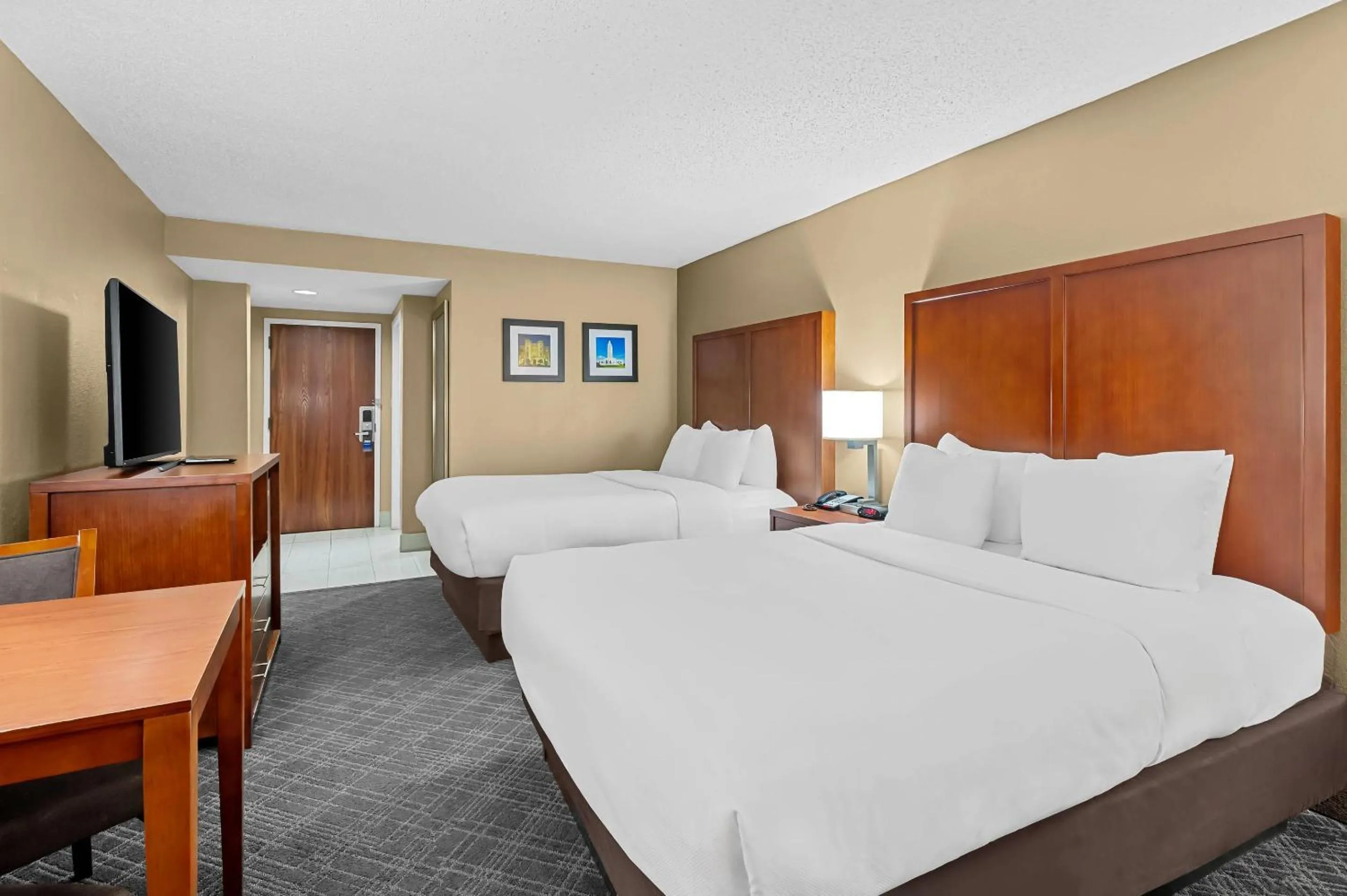 Bedroom, Bed in Comfort Inn University Area